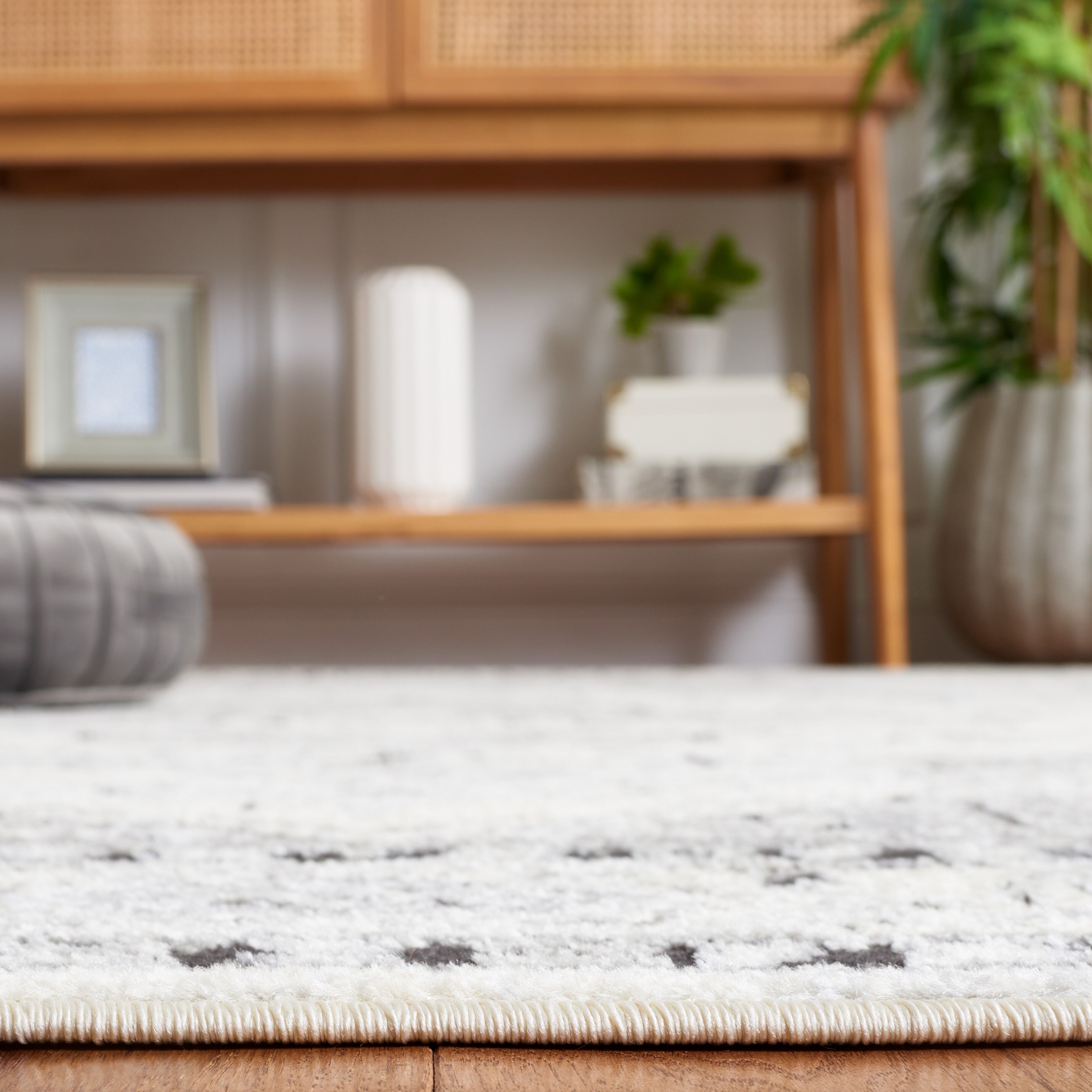 Safavieh TUL664A-7SQ rugs - View #4