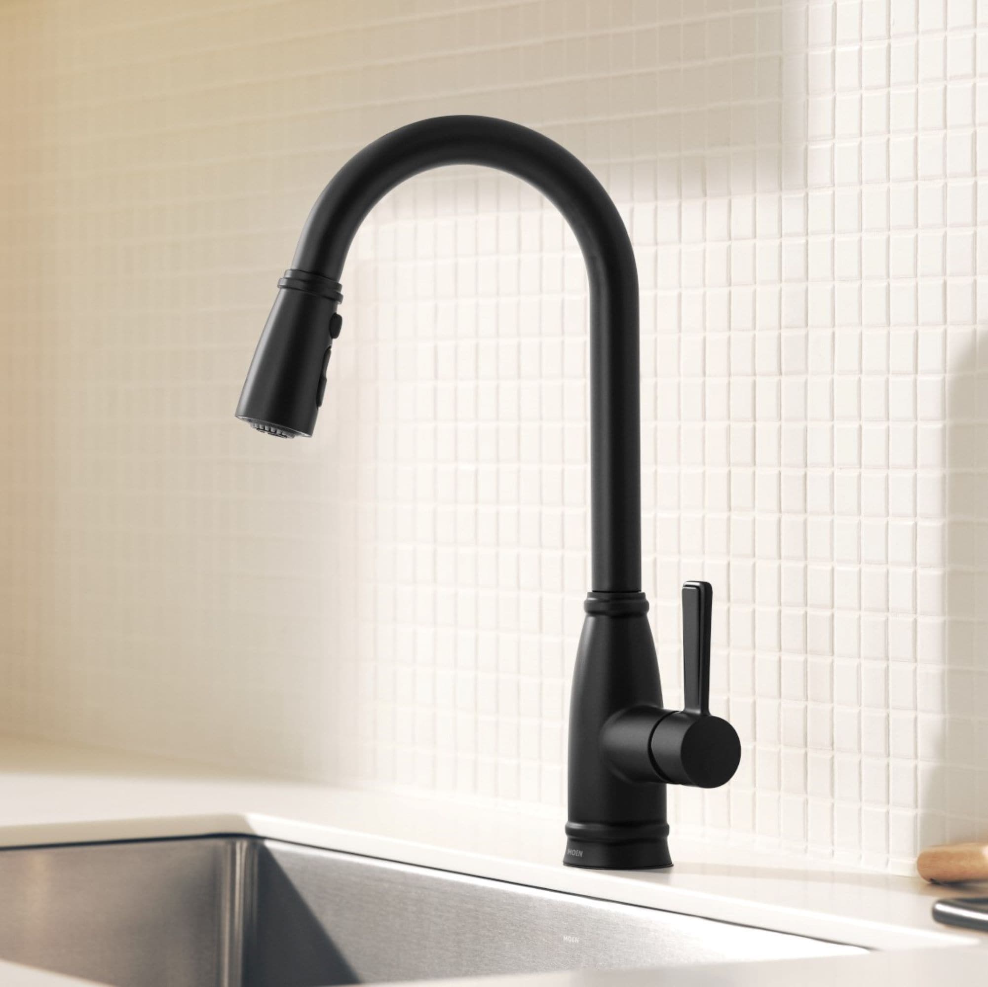 Moen 87913BL Lilibeth Matte Black Single Handle Deck-mount Pull-down Kitchen Faucet with Sprayer ( Deck Plate Included )