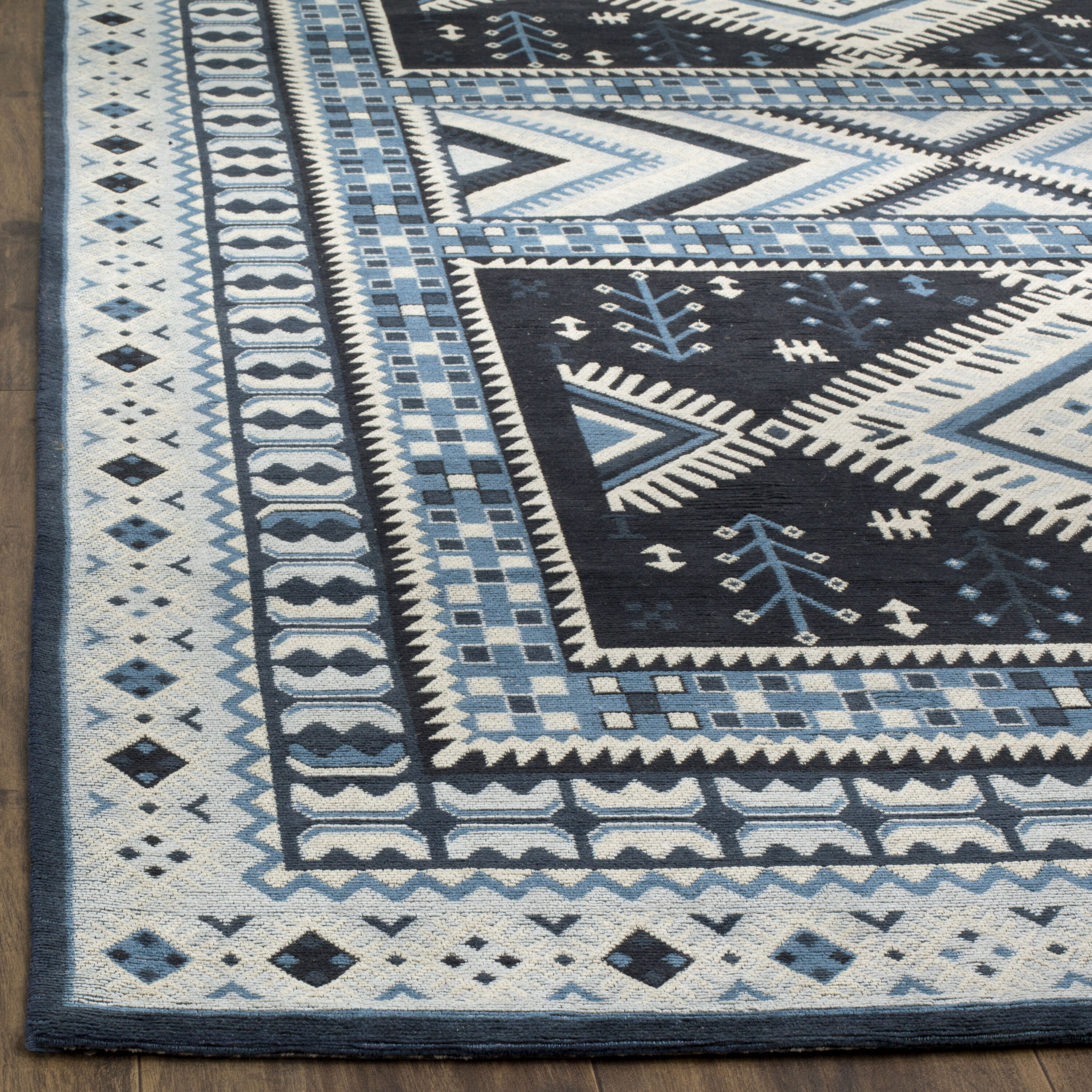 Safavieh CLV511A-28 rugs - View #3
