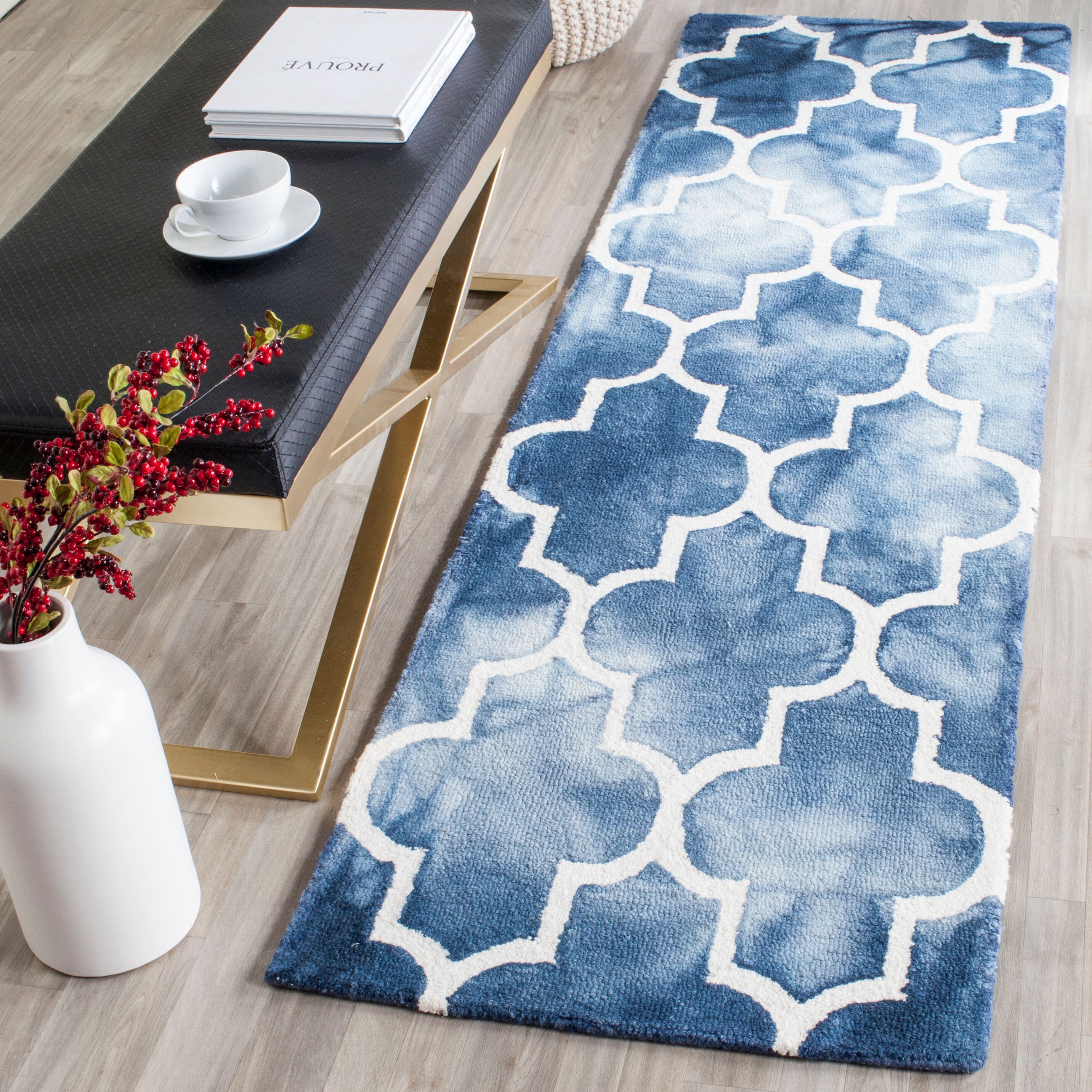 Safavieh DDY535N-26 Dip Dye Dorinda 2 x 6 (ft) Tufted Wool Navy/Ivory Rectangular Indoor Trellis Bohemian/Eclectic Runner rug