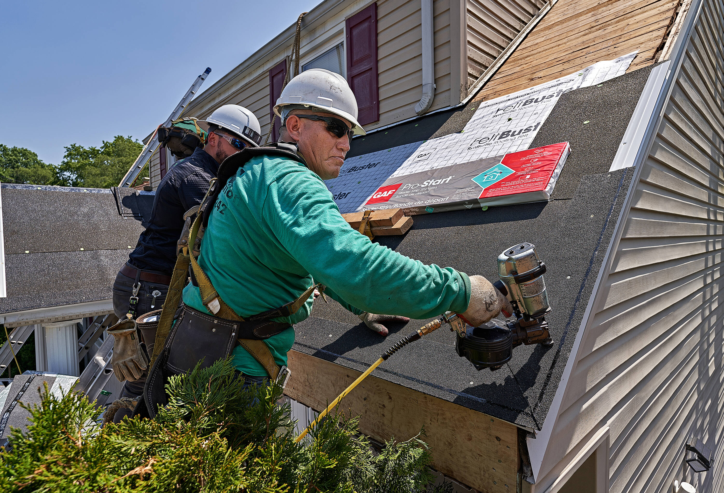 GAF 1126000 Roof-Shingles - View #3