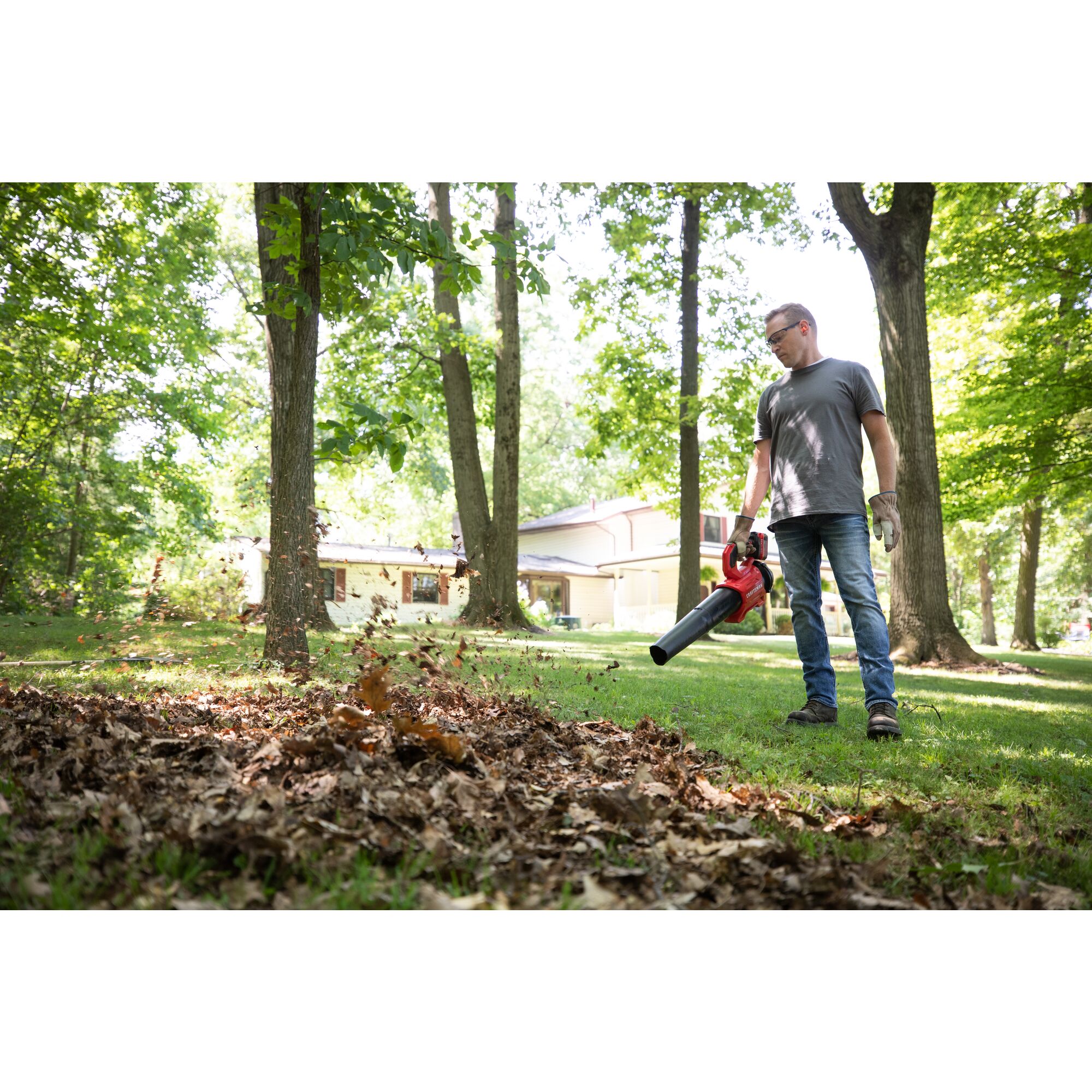 CRAFTSMAN V20 Brushless RP 20-volt Max 410-CFM 110-MPH Battery Handheld Leaf Blower 5 Ah (Battery and Charger Included) CMCBL730P1 simolary.com 44 CRAFTSMAN V20 Brushless RP 20-volt Max 410-CFM 110-MPH Battery Handheld Leaf Blower 5 Ah (Battery and Charger Included) CMCBL730P1 Simolary simolary.com 44