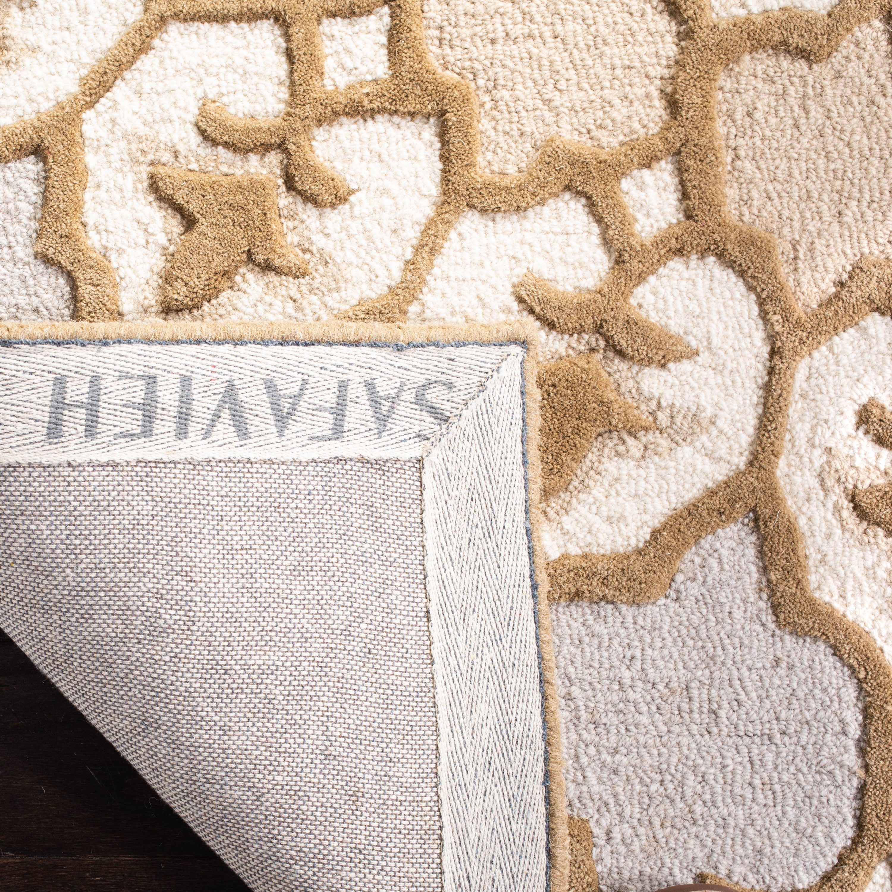 Safavieh BLG610B-8 rugs - View #7