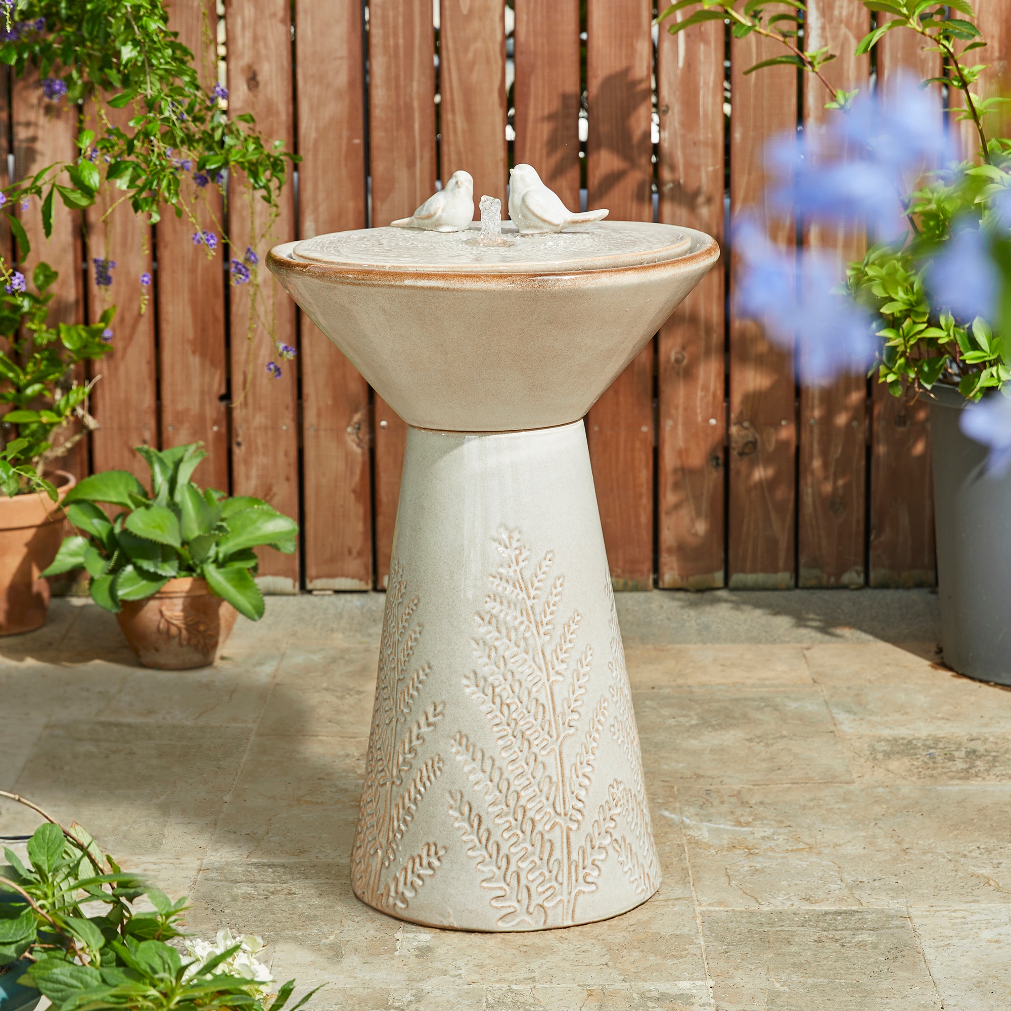 Glitzhome 2007300051 27.5-in H Ceramic Outdoor Fountain Statue Pump Included