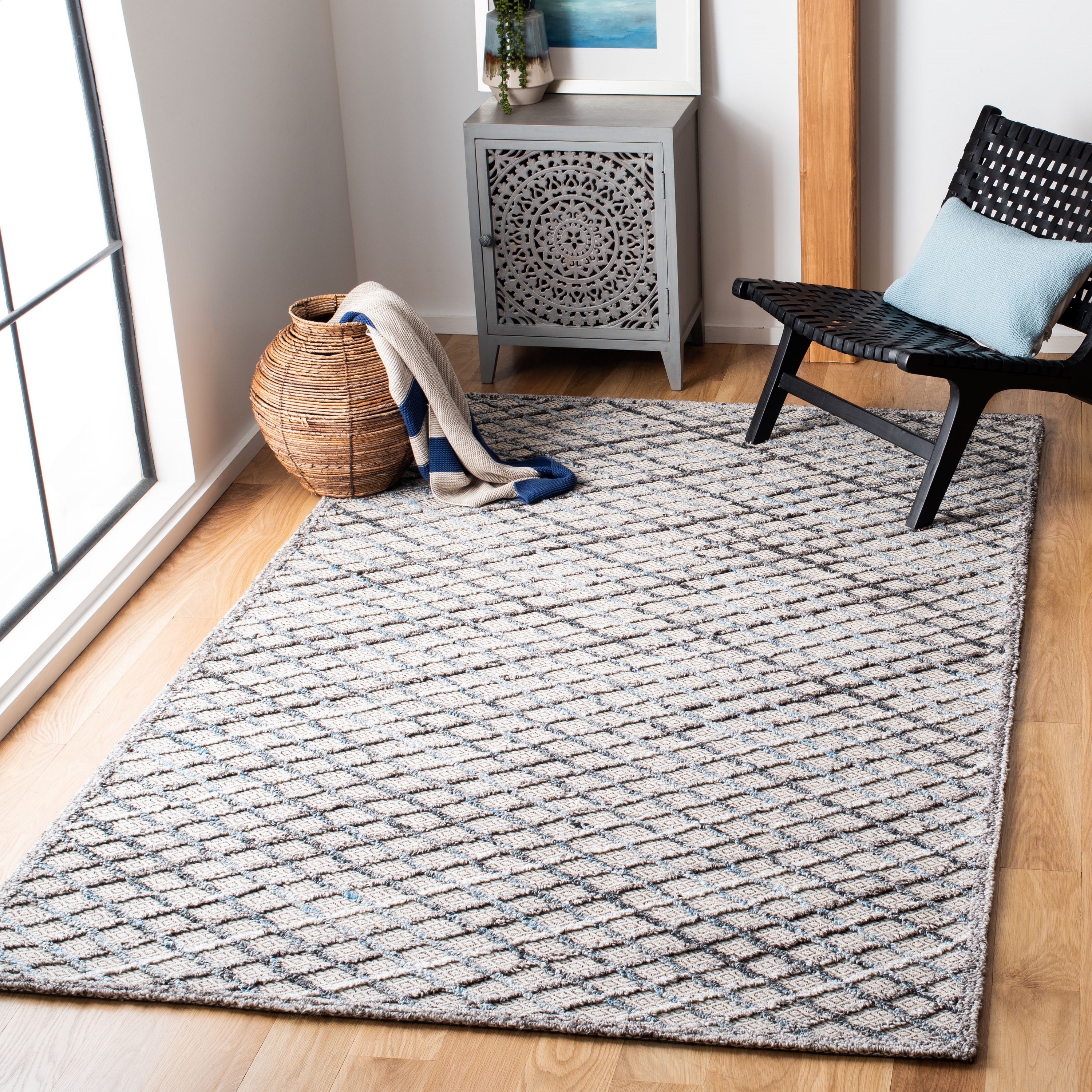 Safavieh TRC204M-3 Trace Mery 3 x 5 (ft) Tufted Wool Blue/Black Rectangular Indoor Geometric Farmhouse/Cottage Throw rug