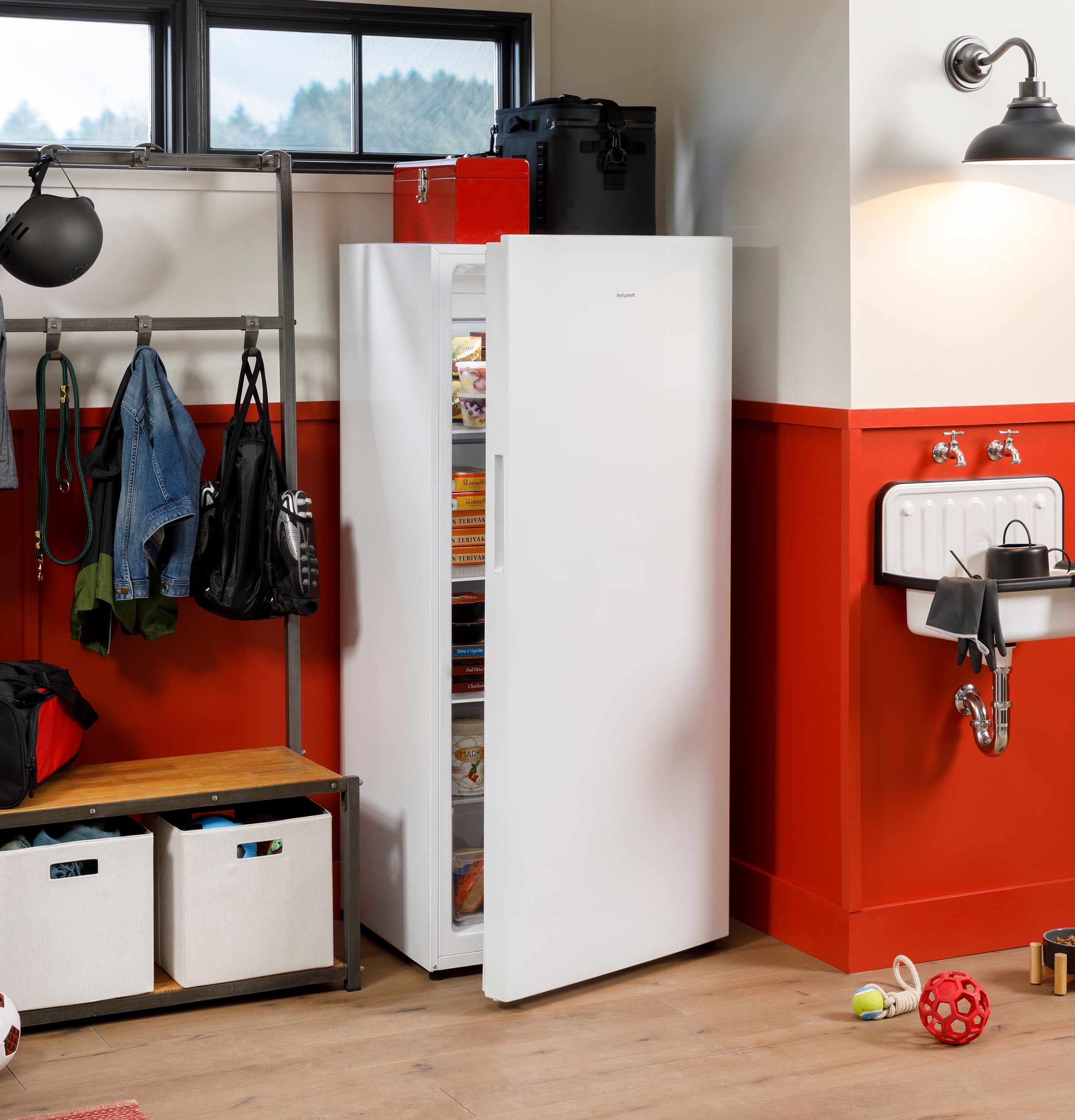 Hotpoint HUF13LTRWW m050205 - View #12