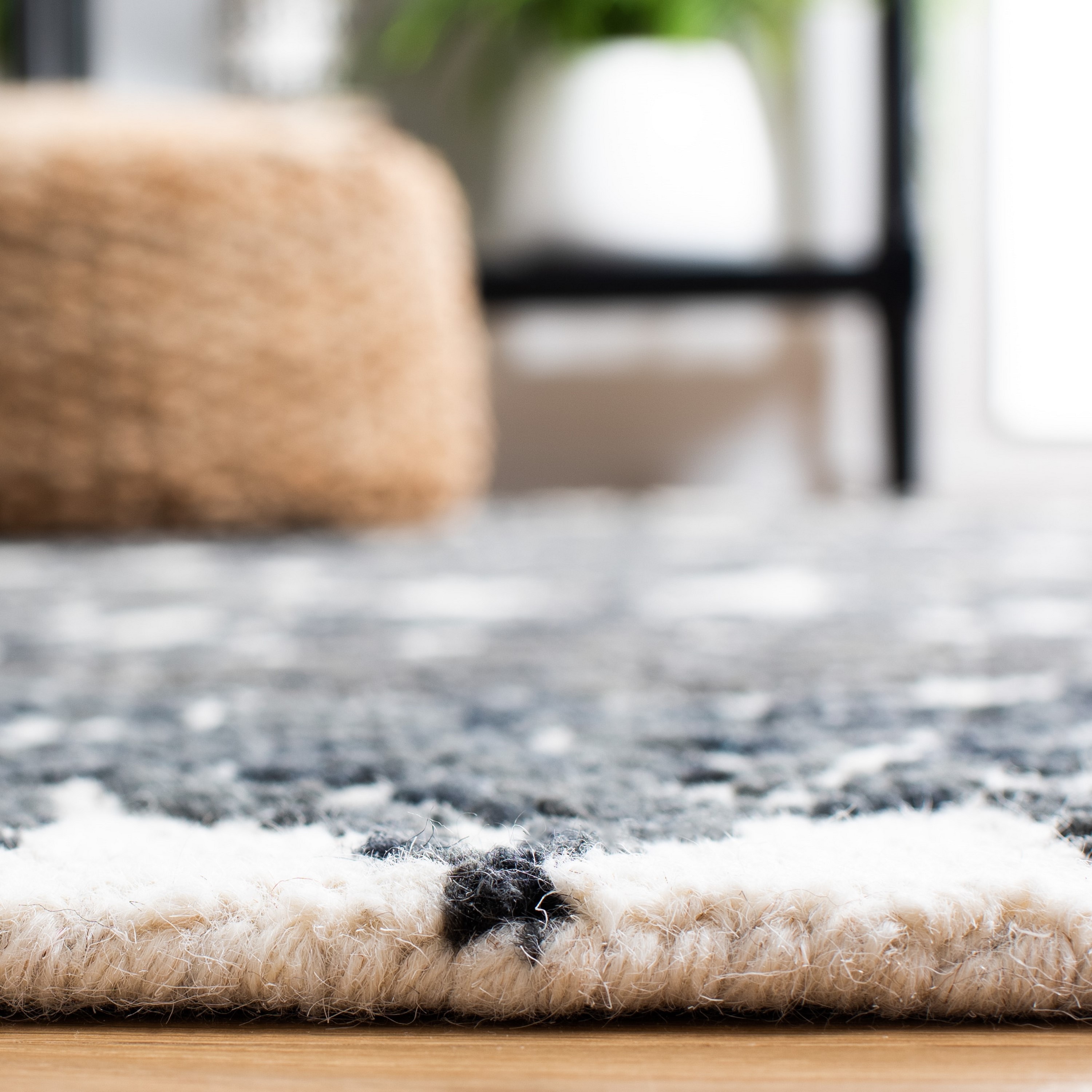 Safavieh BLM112A-8 rugs - View #4