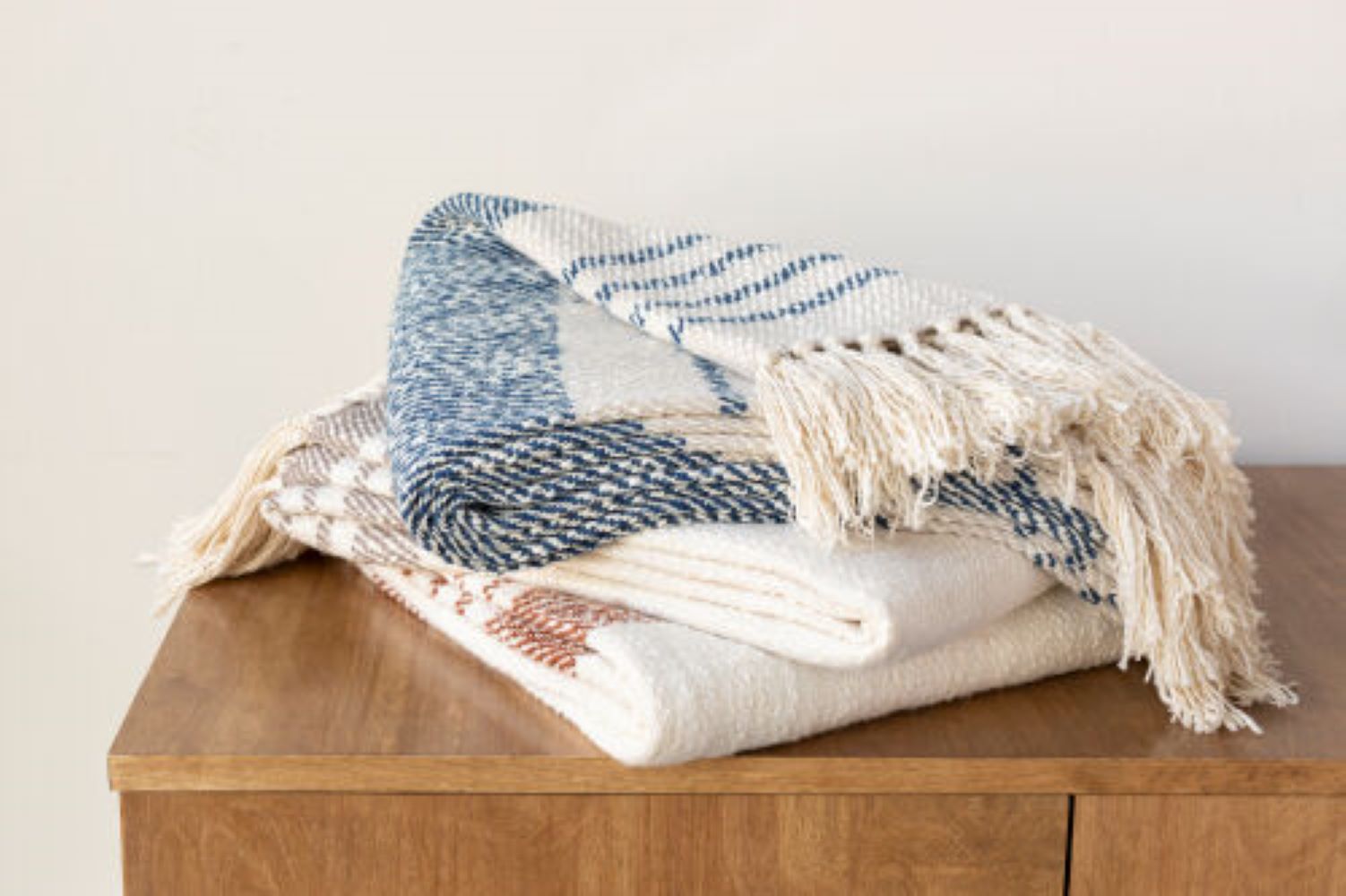 Livabliss CMX1001-5060 Blankets-And-Throws - View #4