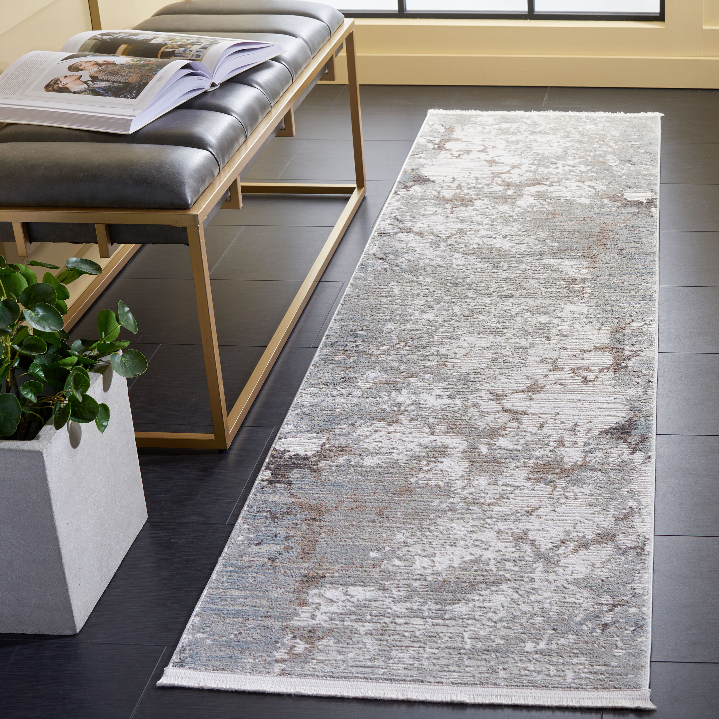 Platinum 552F Grey/Ivory 2 x 8 Rectangular Runner rug
