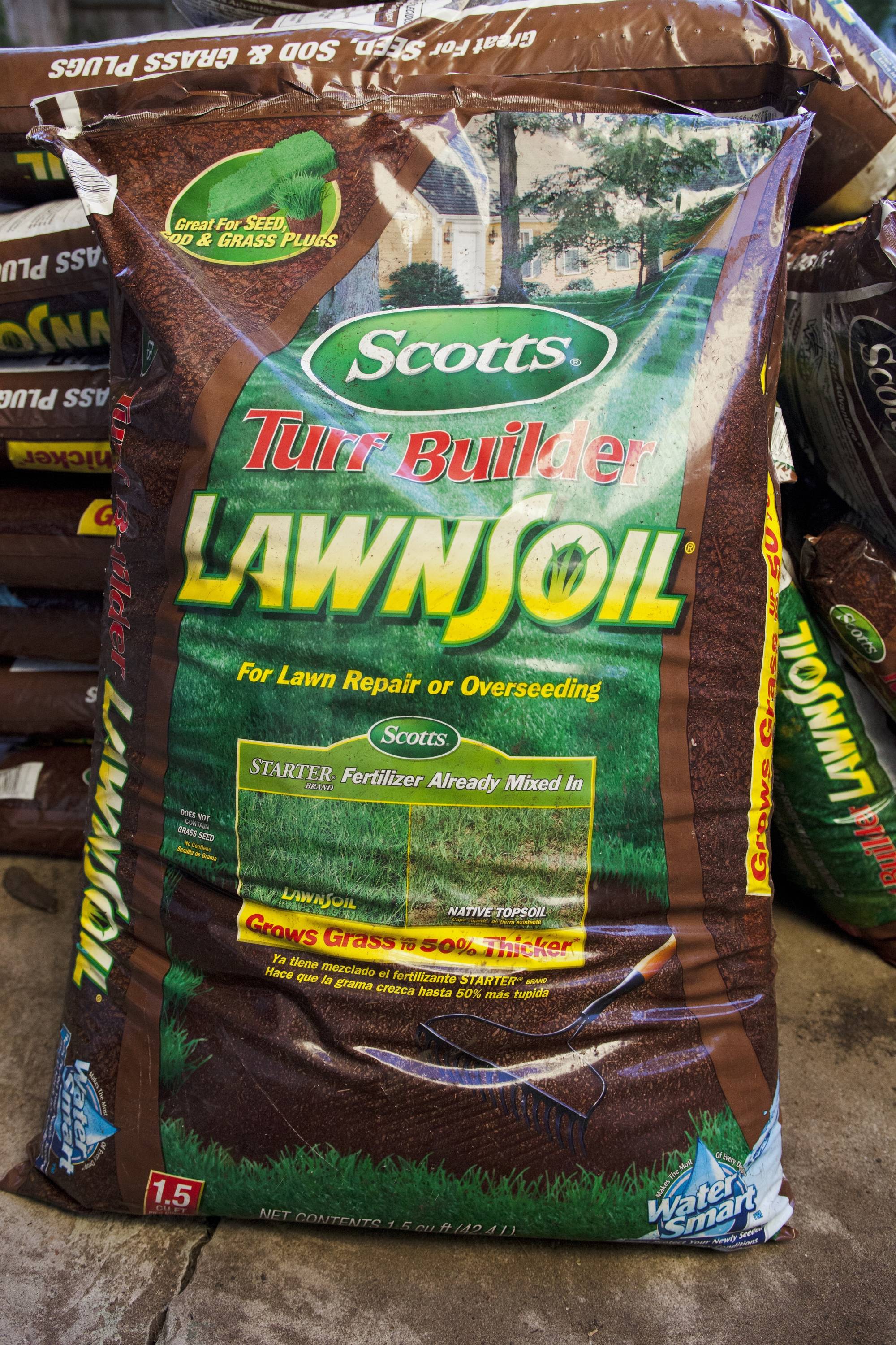 Scotts Turf Builder 1.5-cu ft Grass and Sod Lawn Soil 79559752 at Lowes.com