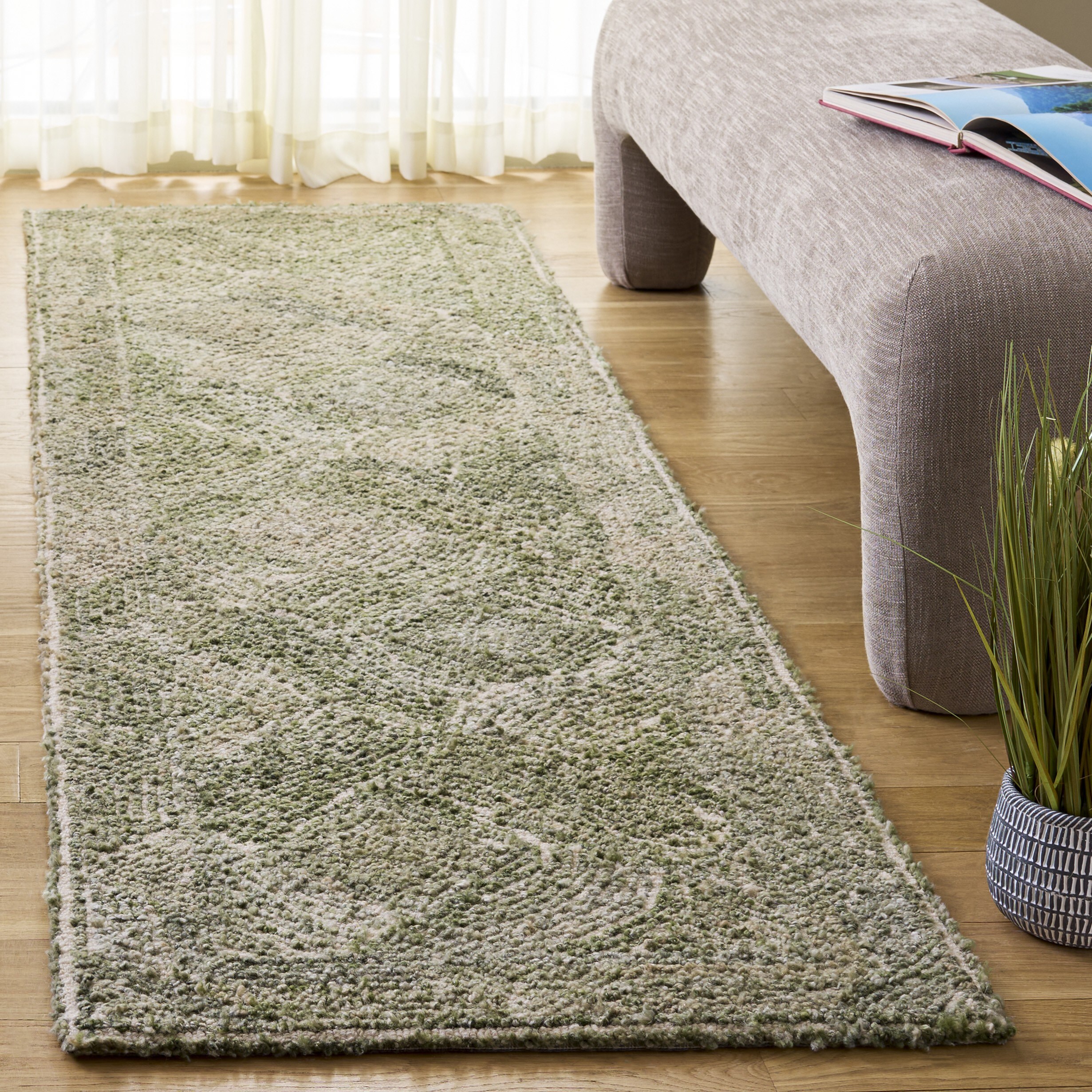 Safavieh MRQ513Y-28 rugs - View #2