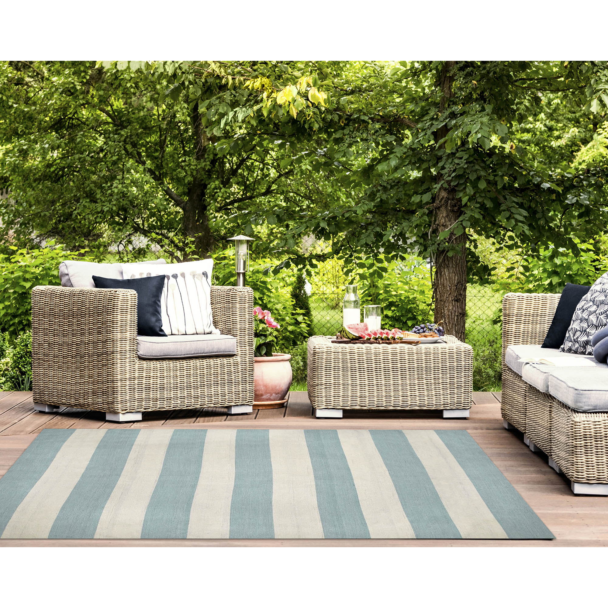 Liora Manne SRN81630293 Sorrento 8 x 12 (ft) Polyester Water Rectangular Indoor/Outdoor Stripe Coastal Area rug