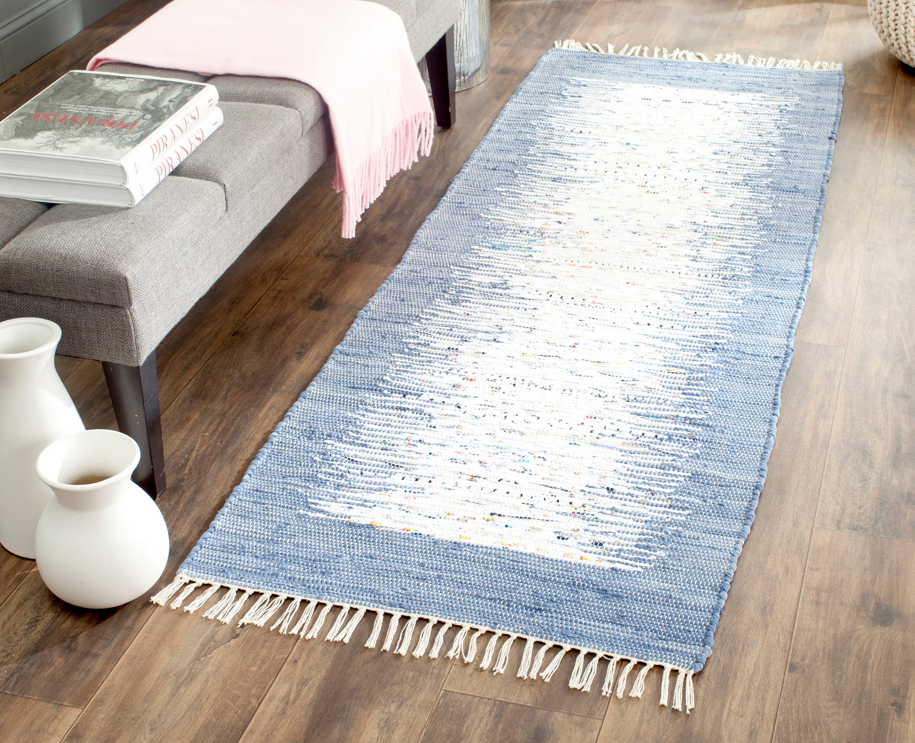 Safavieh MTK711E-27 Montauk Keeling 2 x 7 (ft) Cotton Ivory/Dark Blue Rectangular Indoor Border Coastal Runner rug