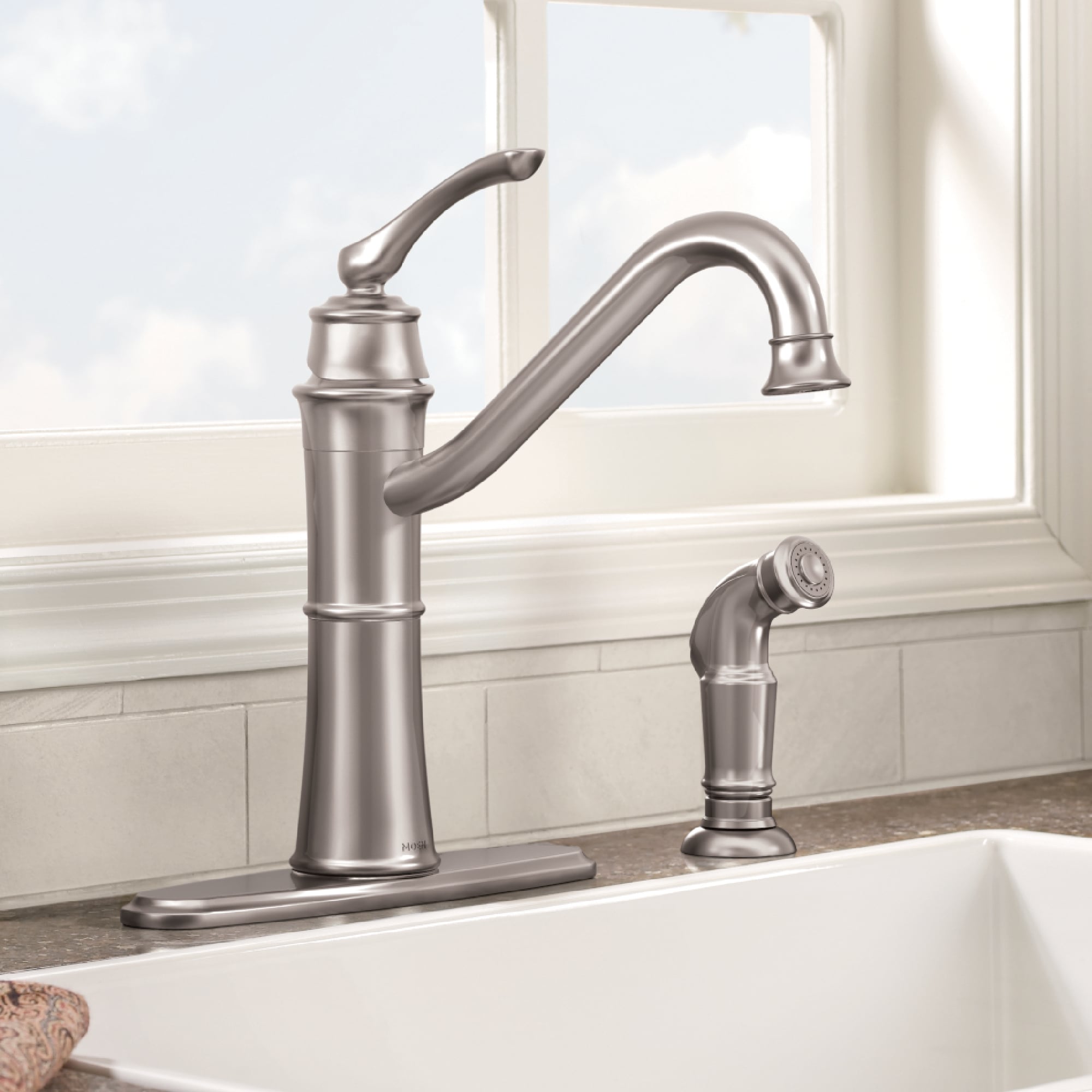 Moen 87999SRS Wetherly Spot Resist Stainless Single Handle Deck-mount Kitchen Faucet with Sprayer ( Deck Plate Included ) ( Side Sprayer Included )