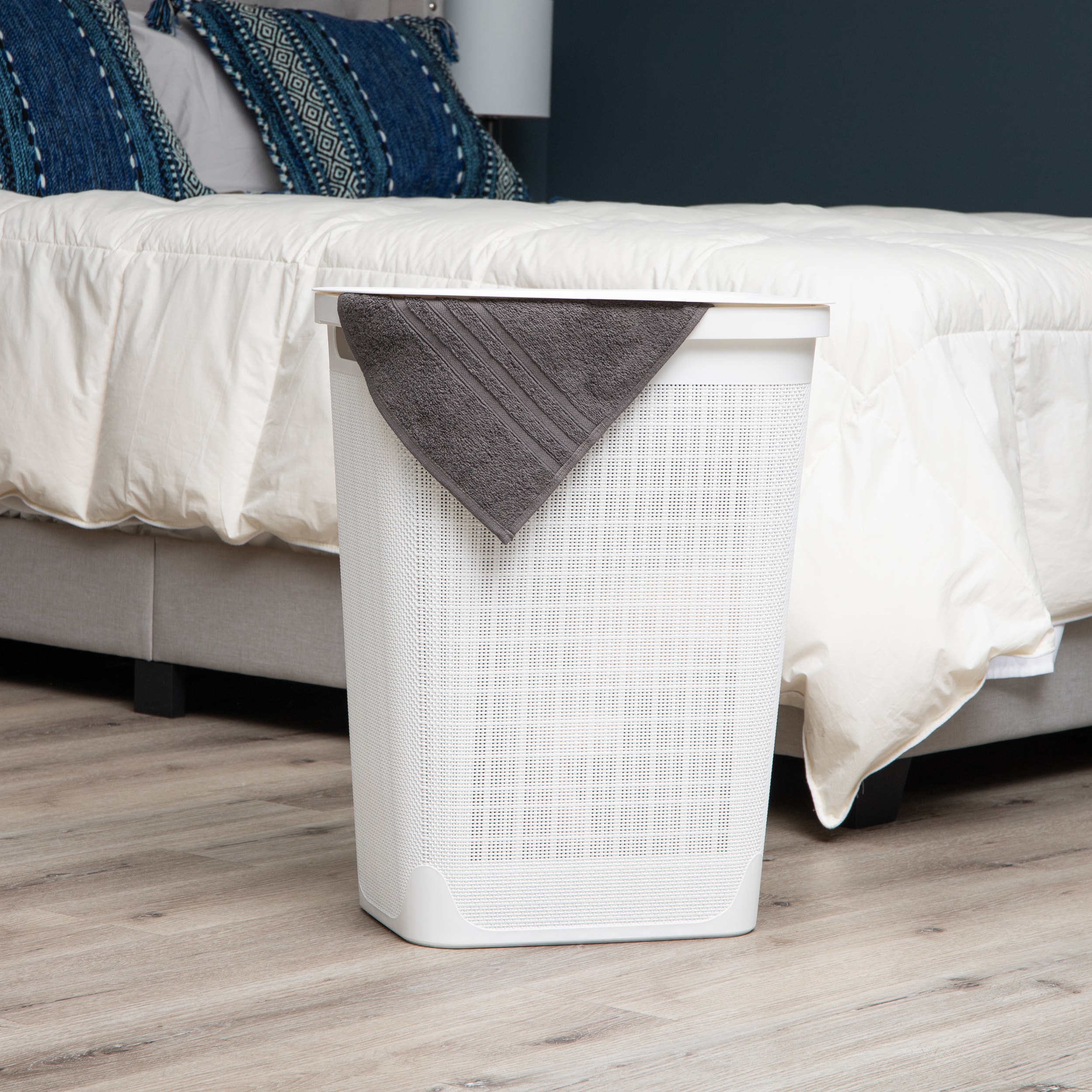 Mind Reader 60FABHAMP-WHT Hamper-Baskets - View #2