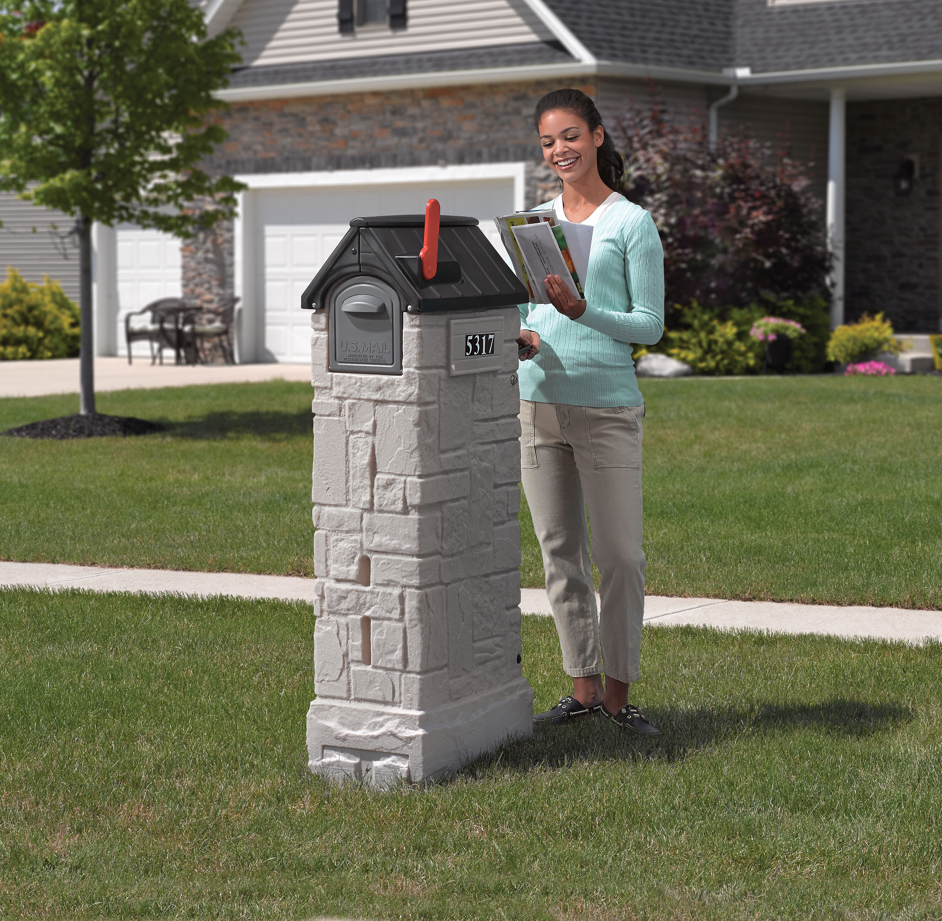 Step2 Post Mount Gray Plastic Lockable Mailbox in the Step2 Post Mount Gray Plastic Lockable Mailbox in the