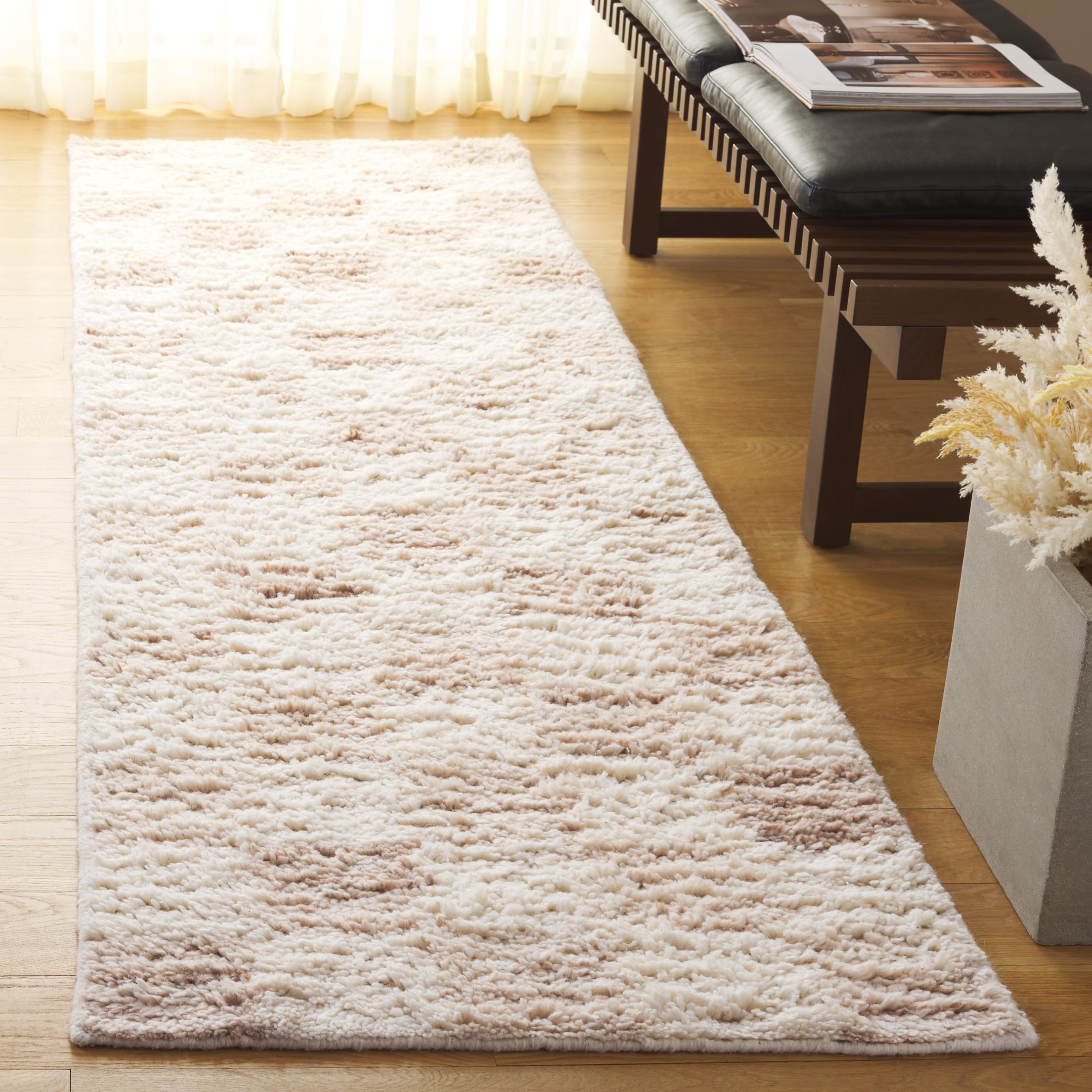  Vermont 222 Beige/Ivory Modern 2ft-3in x 8ft Runner Rug