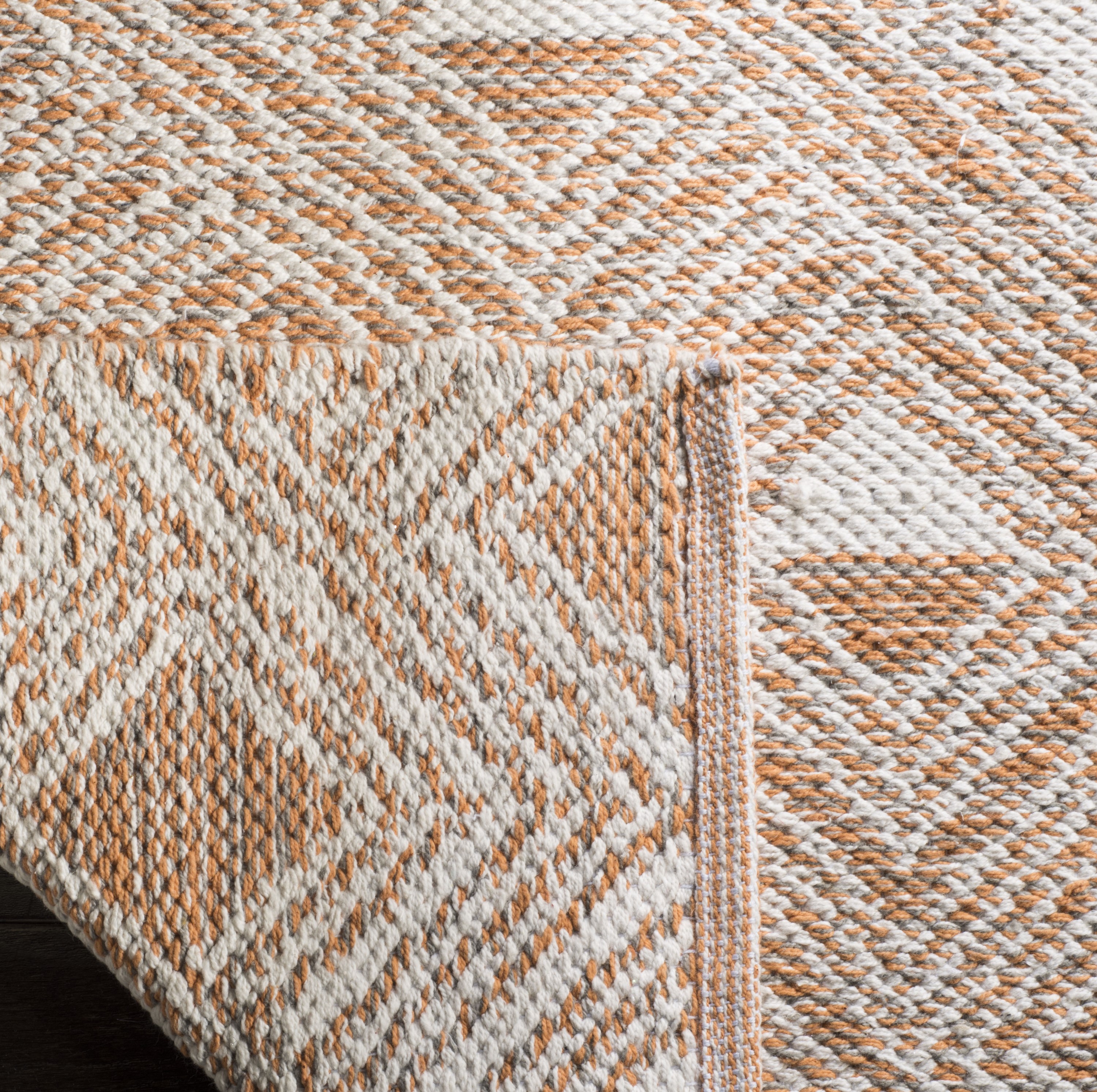 Safavieh MTK614O-3 rugs - View #4