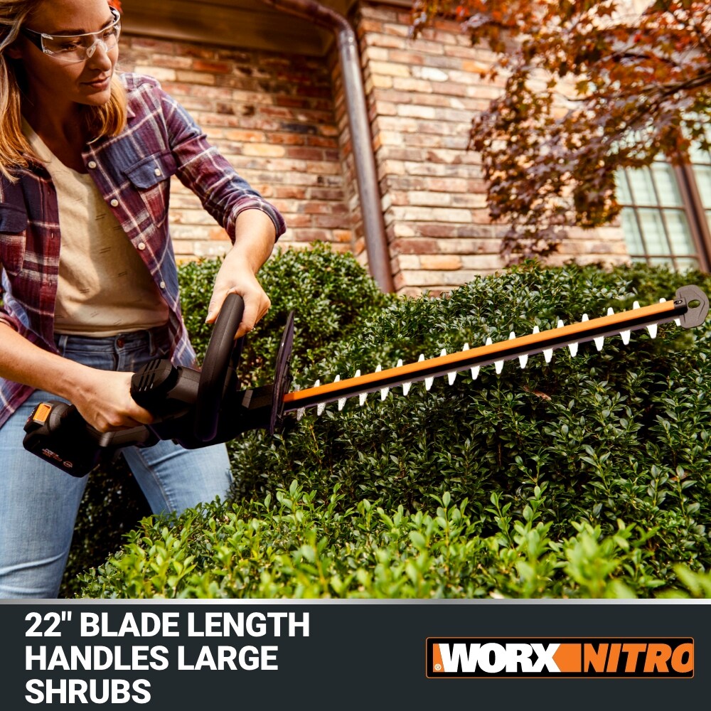 WORX 18 volt 22 in Battery Hedge Trimmer 4 Ah Battery and Charger