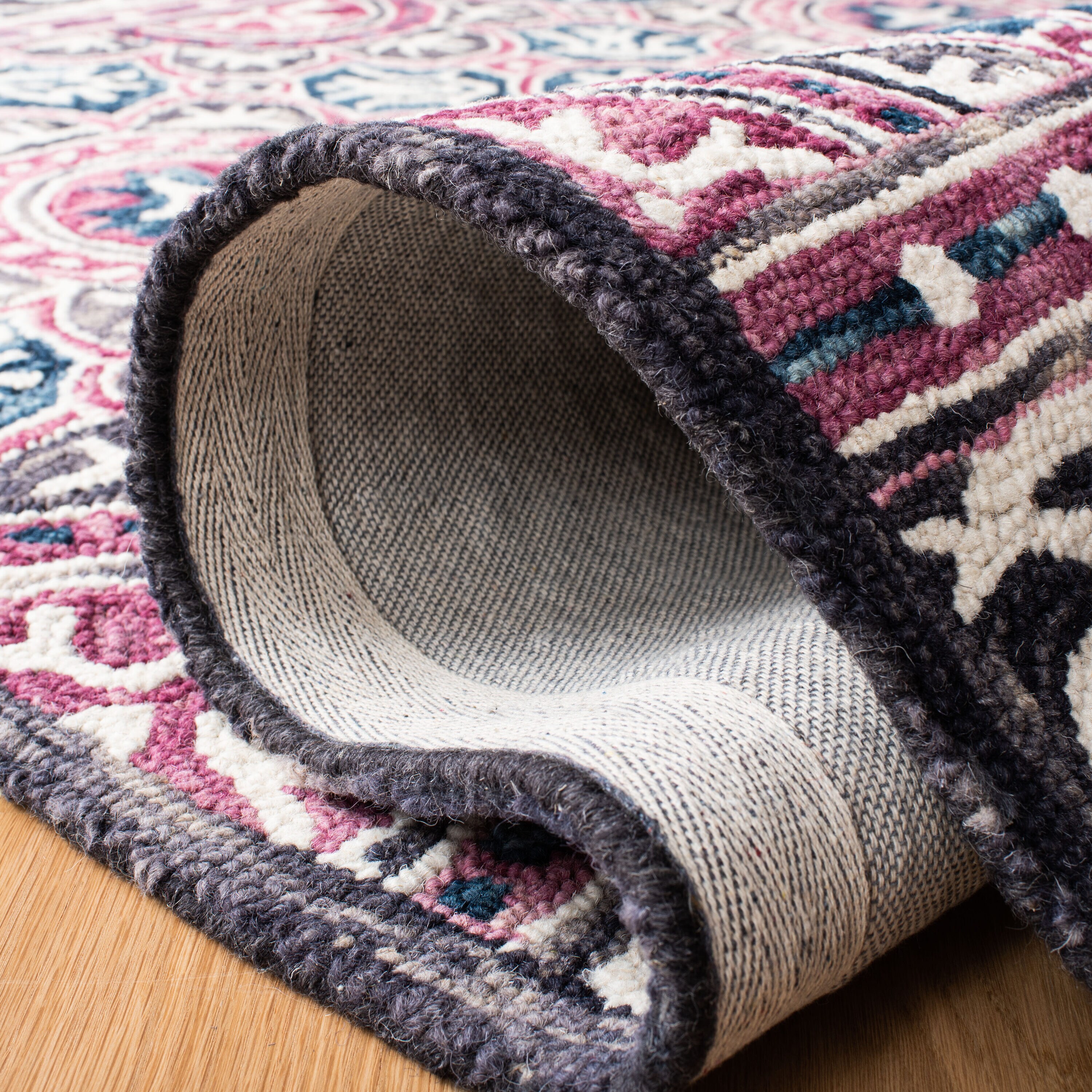 Safavieh MLP632A-5 rugs - View #6