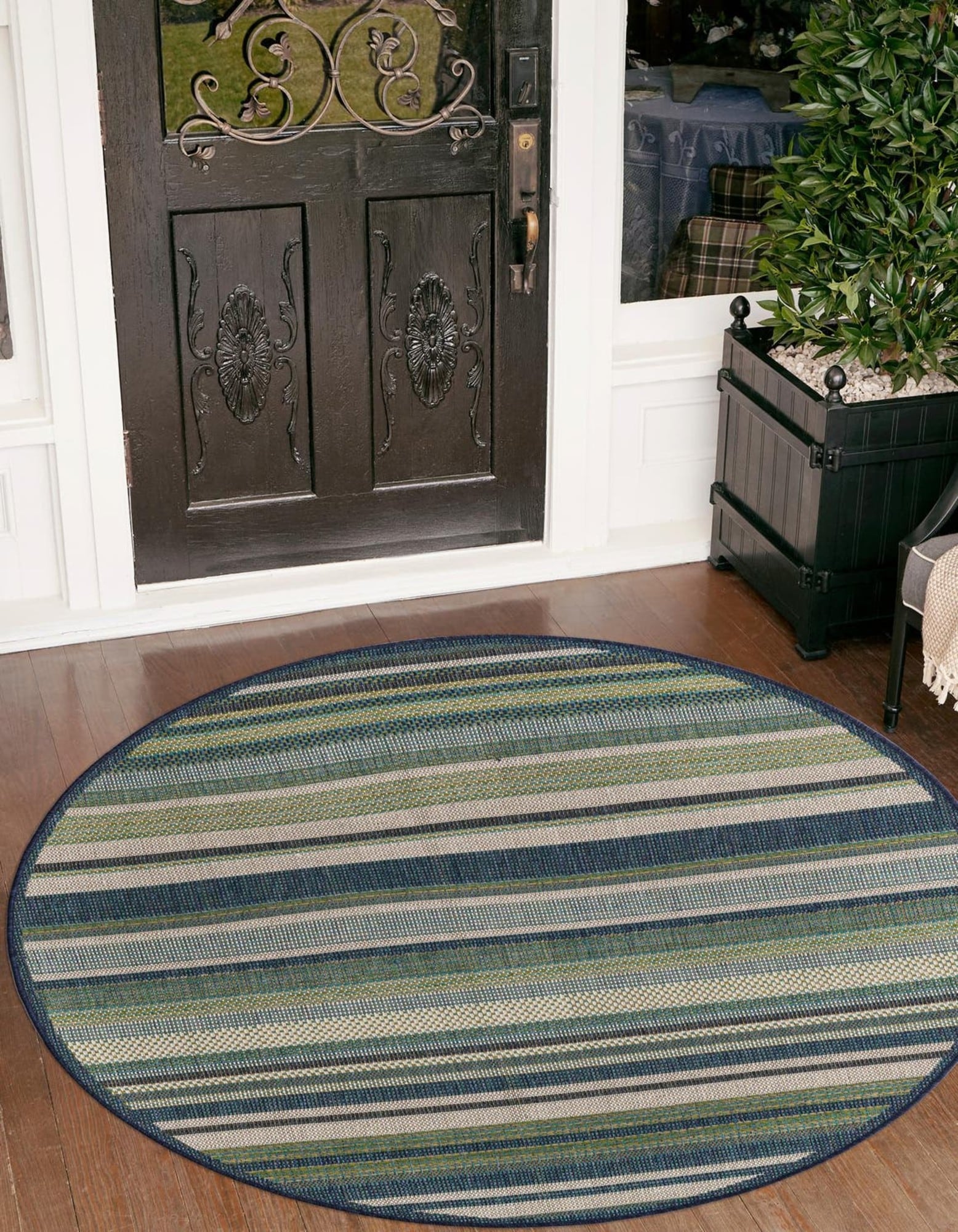 Unique Loom 3176906 Coronado Baja Outdoor 5 x 5 (ft) Loomed Polypropylene Blue Round Indoor/Outdoor Stripe Coastal Area rug
