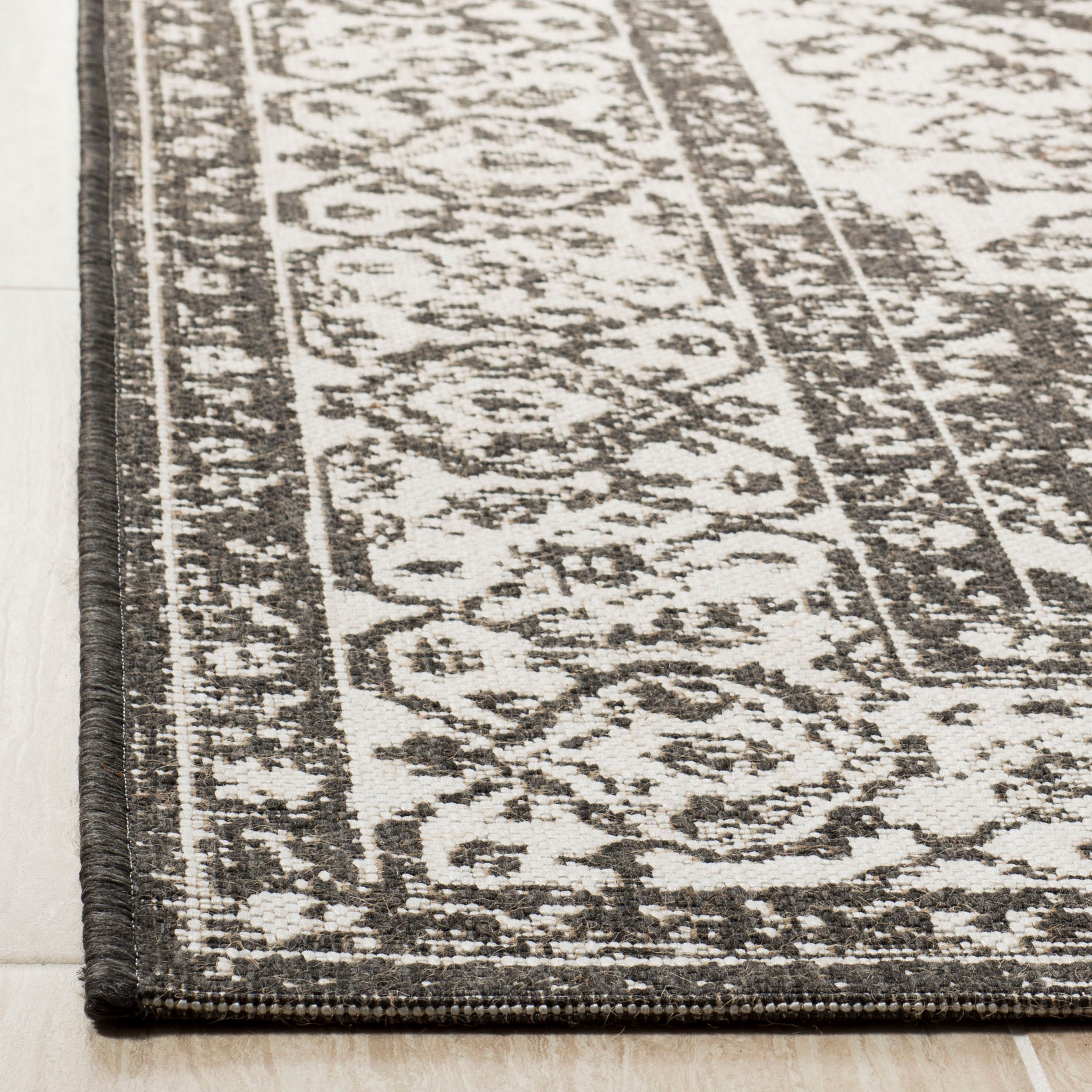 Elysian Black Synthetic 8' x 10' Reversible Flat Woven Rug