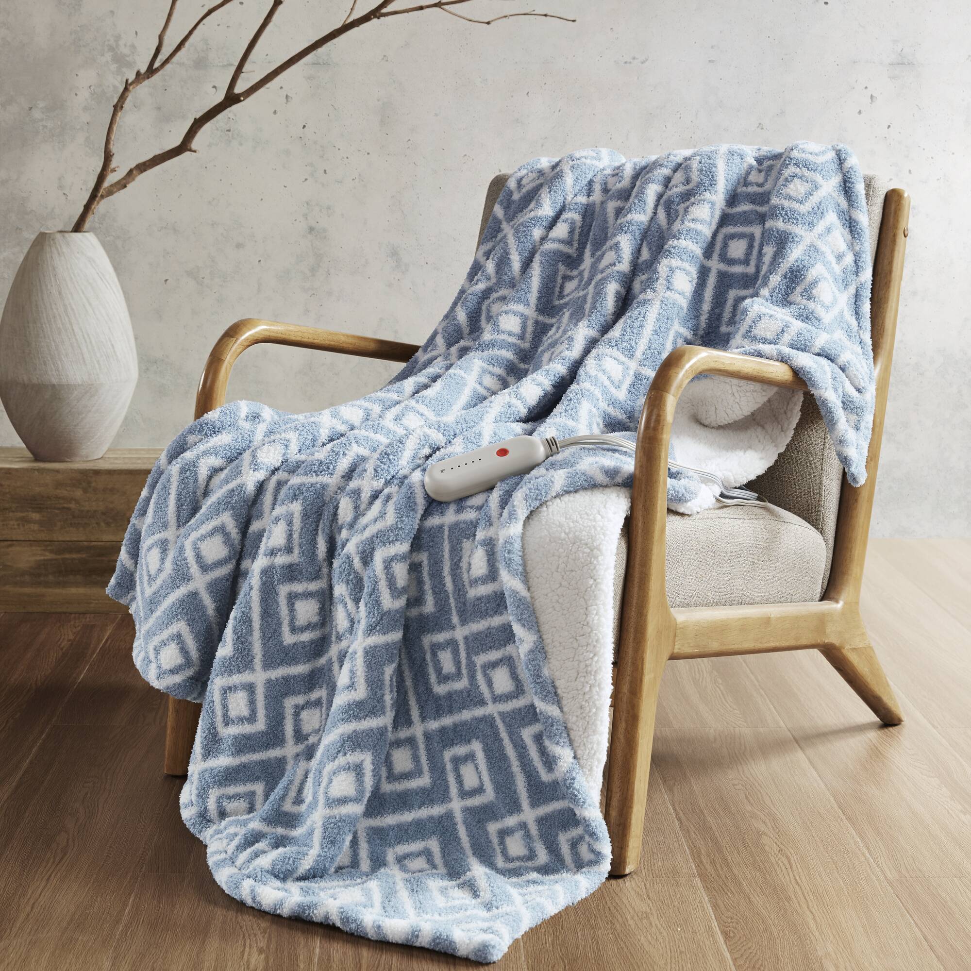 Sharper Image SI54-0070 Blue Geo 50-in x 60-in Polyester Throw