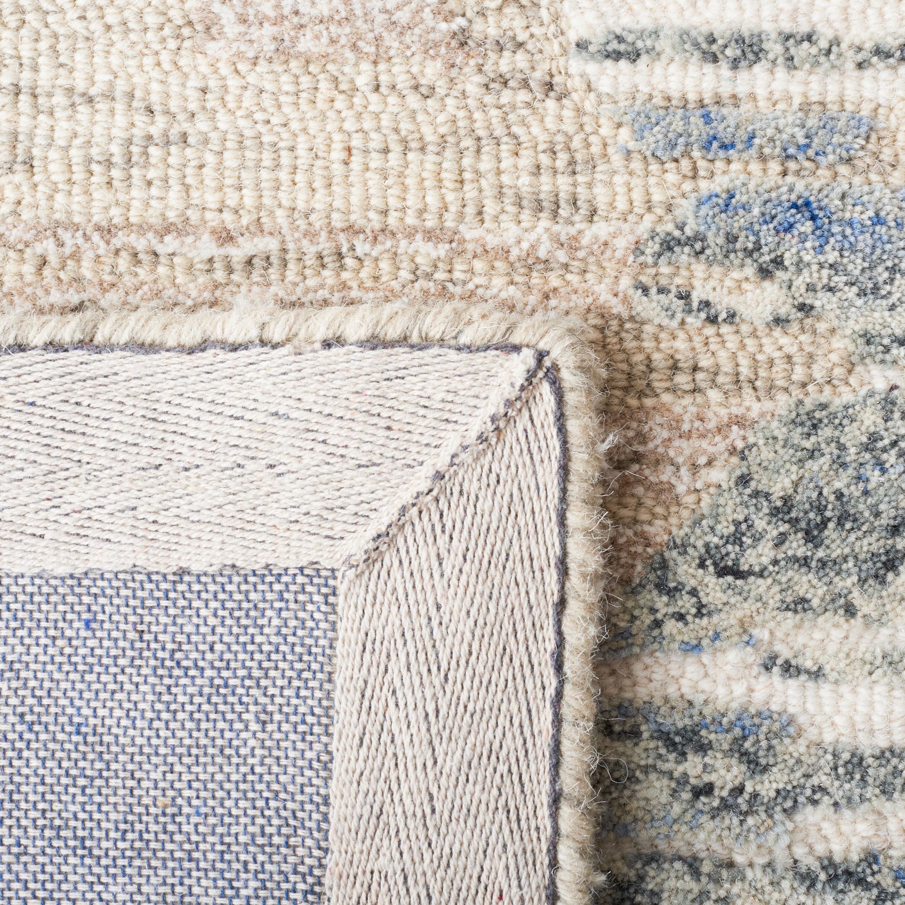 Safavieh MET902A-5 rugs - View #4
