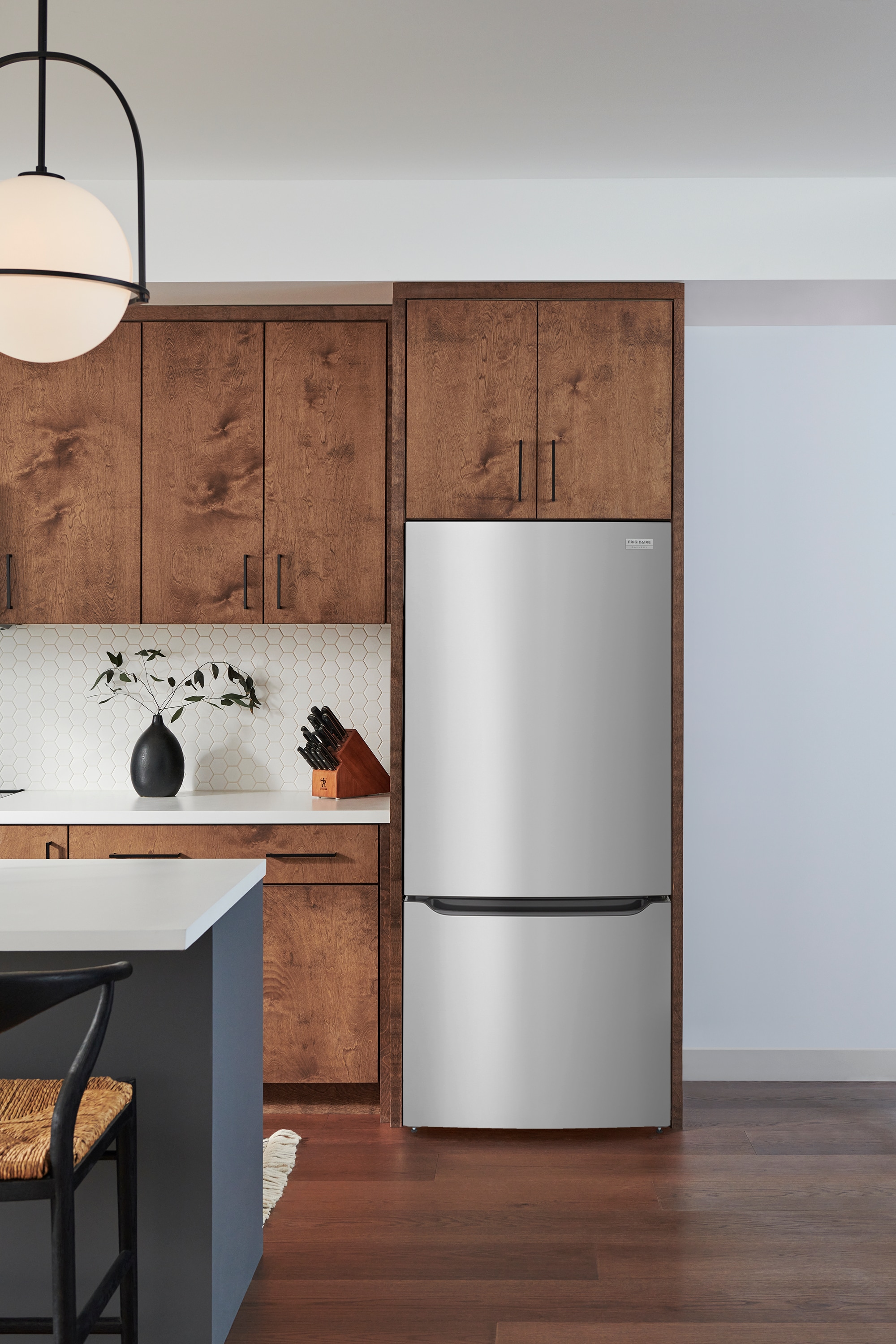 Frigidaire Gallery GRBN2012AF Bottom-Freezer-Refrigerators - View #16