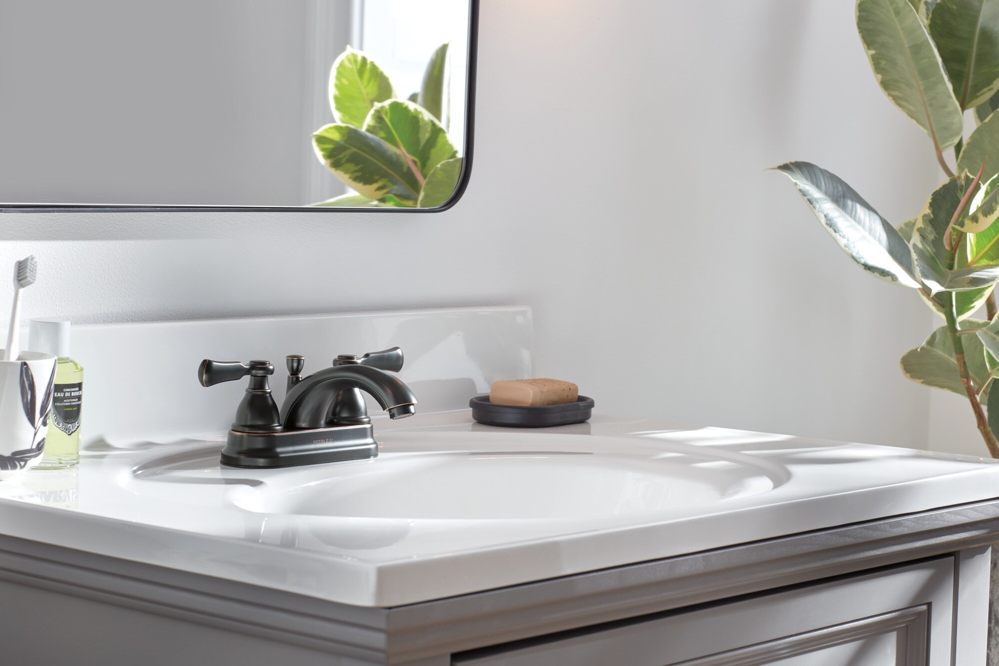 Peerless P2465LF-OB Lavatory-Faucets - View #4