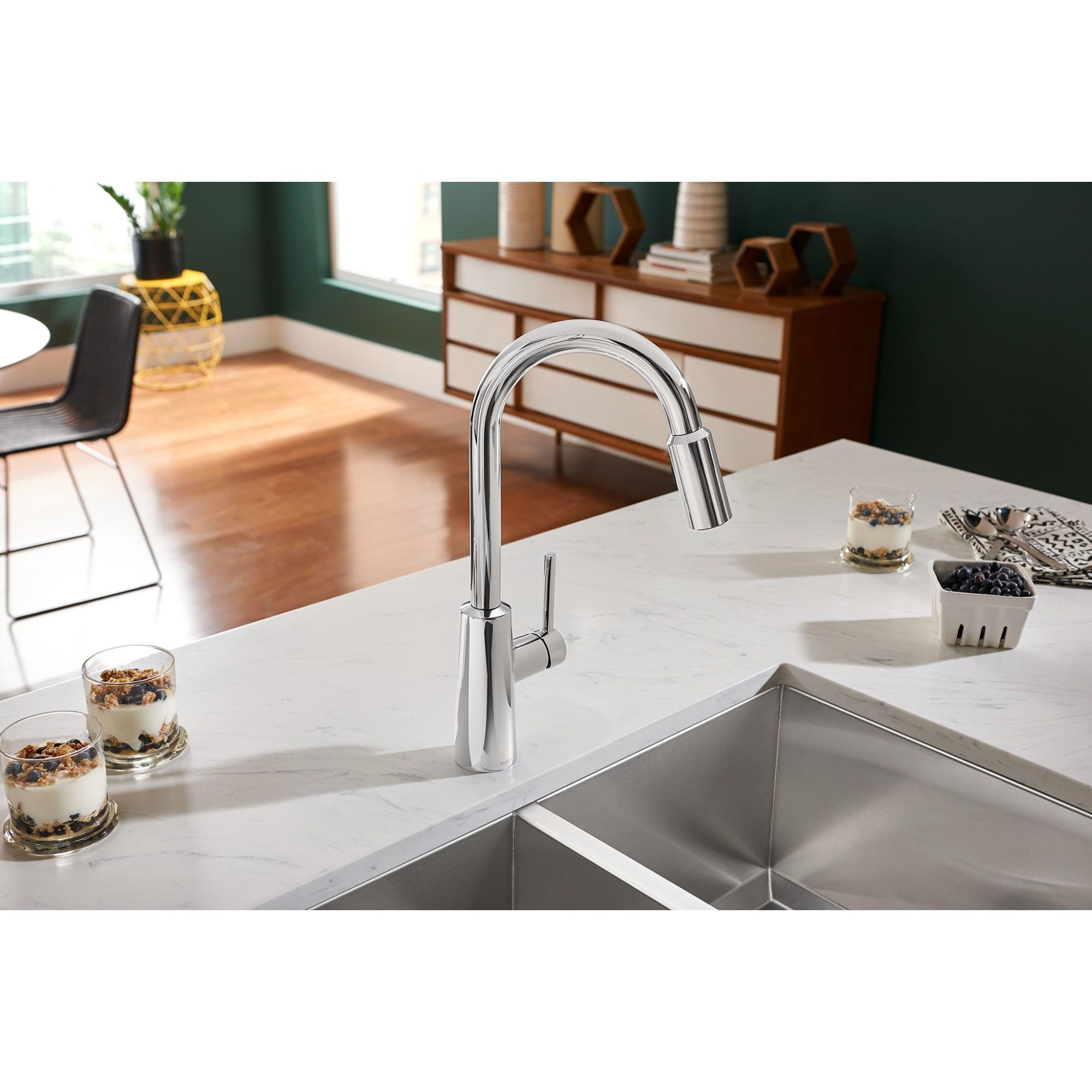 Moen Nori Chrome Single Handle Pull-down Kitchen Faucet With Sprayer 