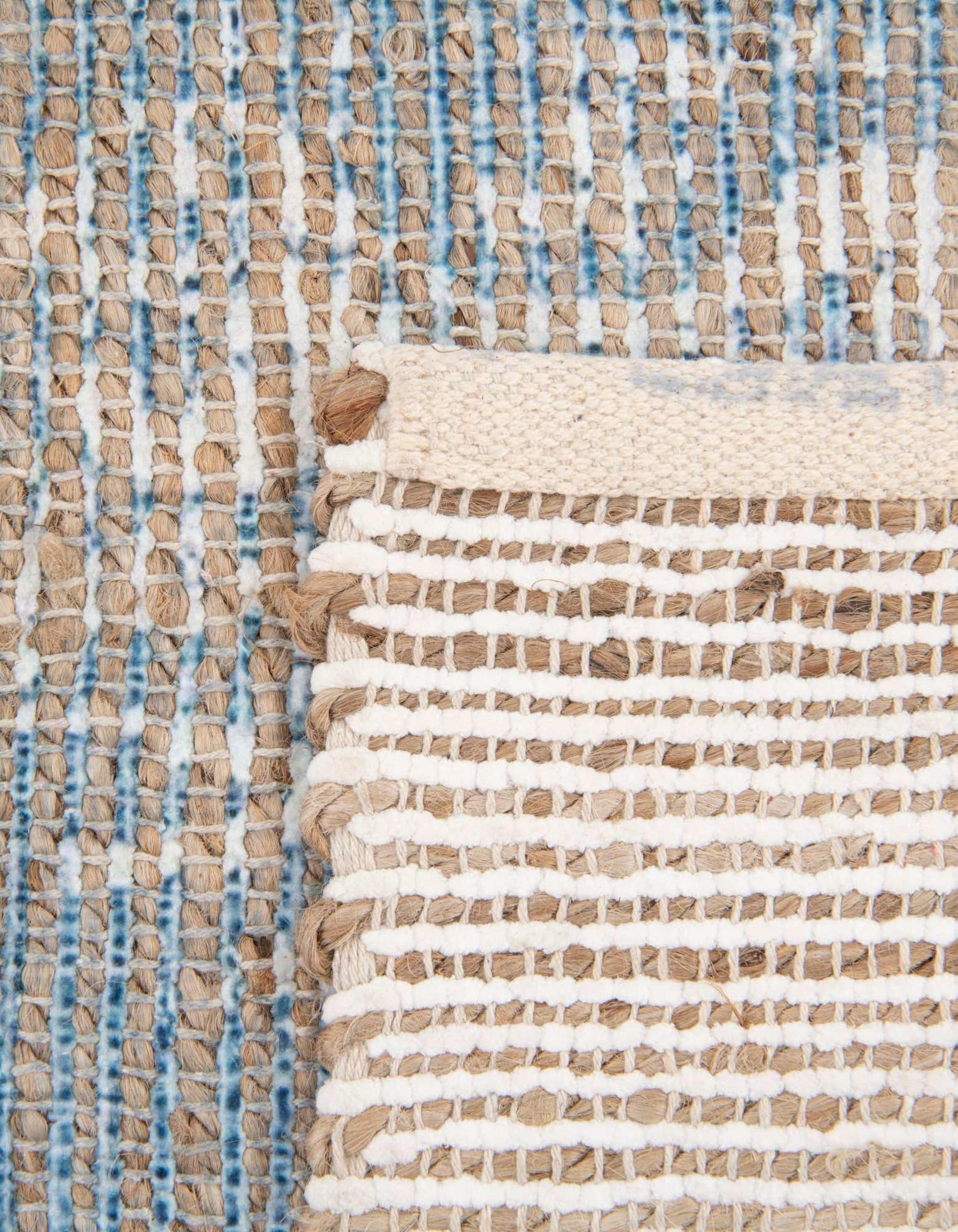 Unique Loom 3193924 rugs - View #2