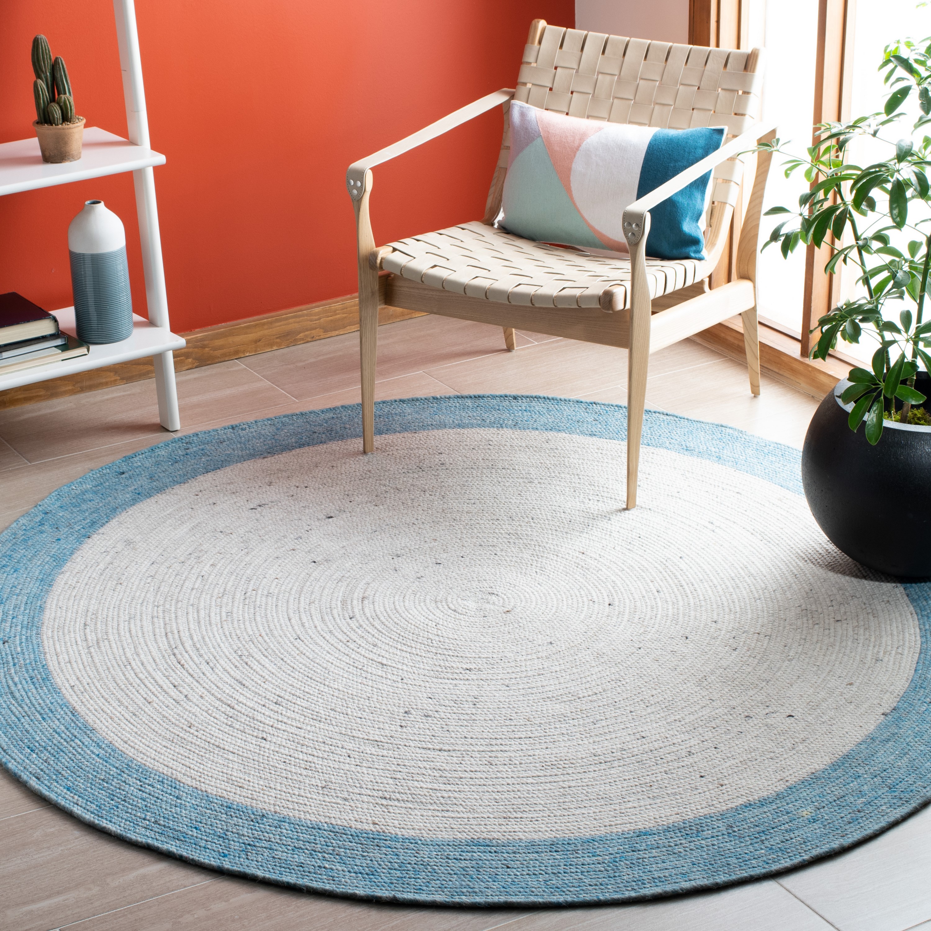 Safavieh BRD902A-4R Braided Reetta 4 x 4 (ft) Wool Ivory/Blue Round Indoor Border Farmhouse/Cottage Area rug