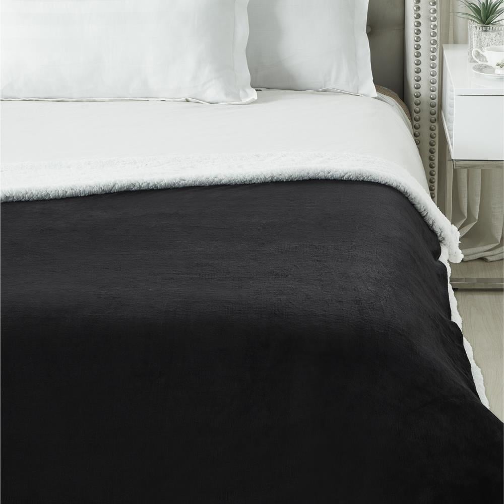 Black throws for online beds