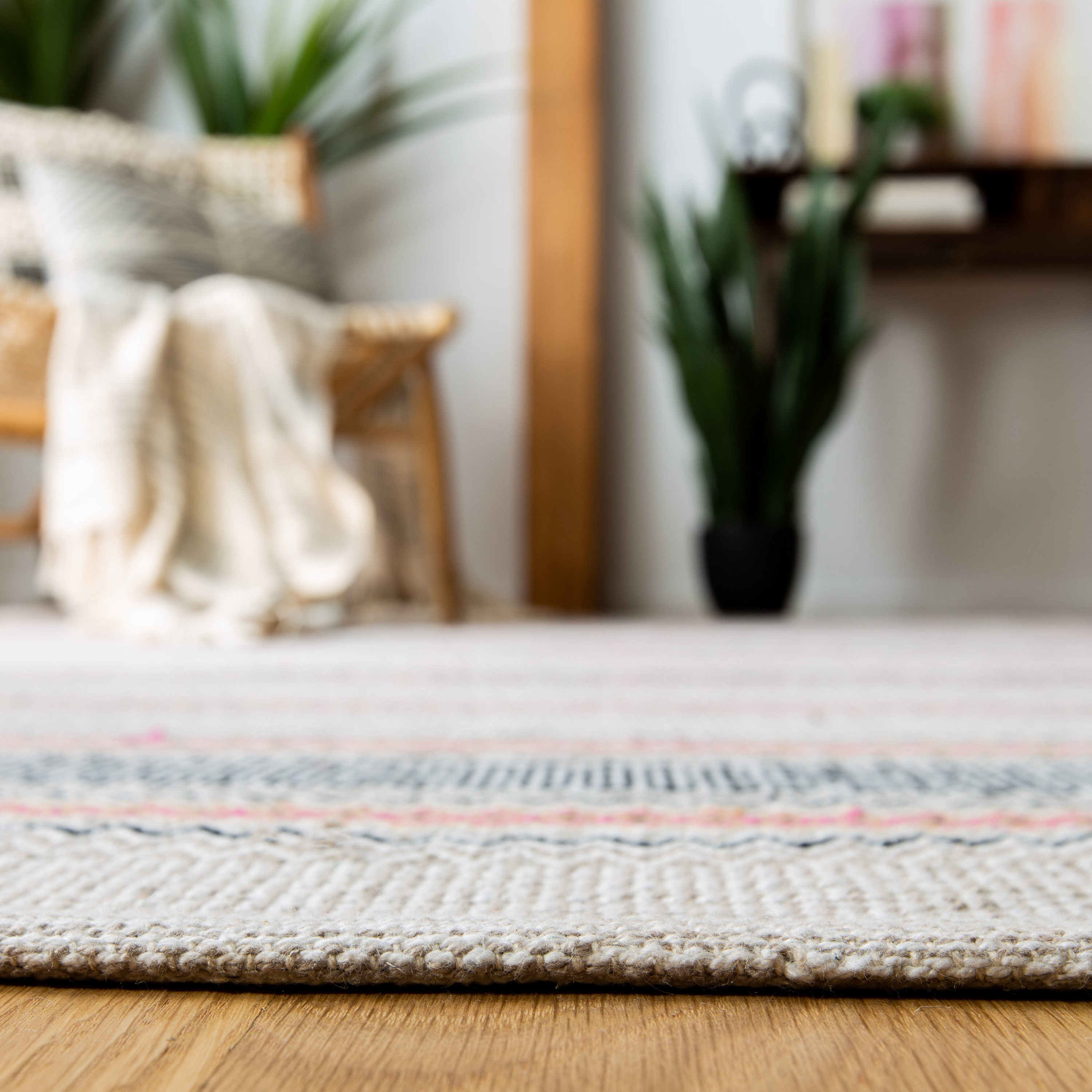 Safavieh MTK536U-5 rugs - View #7