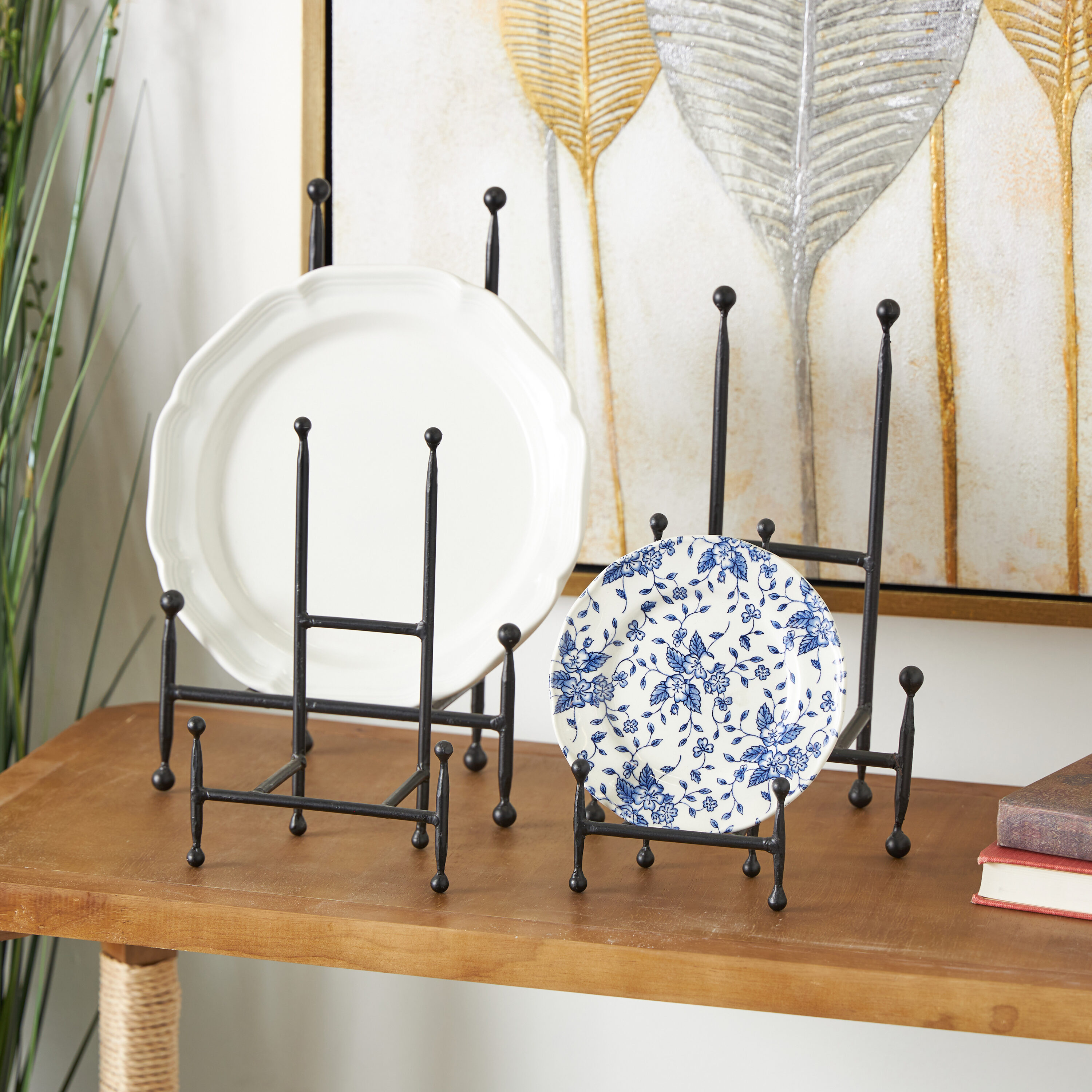 Black Iron Ball-Tip Easel Set for Art Display