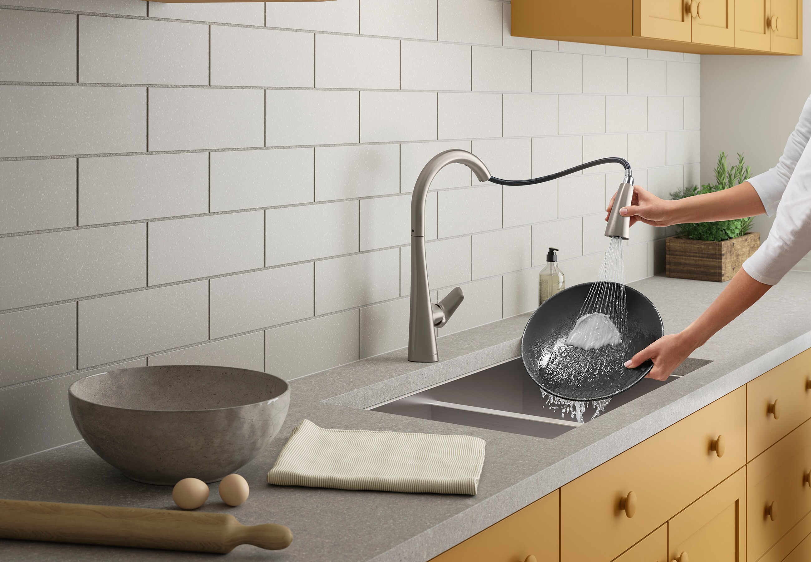 Vibrant Stainless Steel Touchless Pull-Down Kitchen Faucet