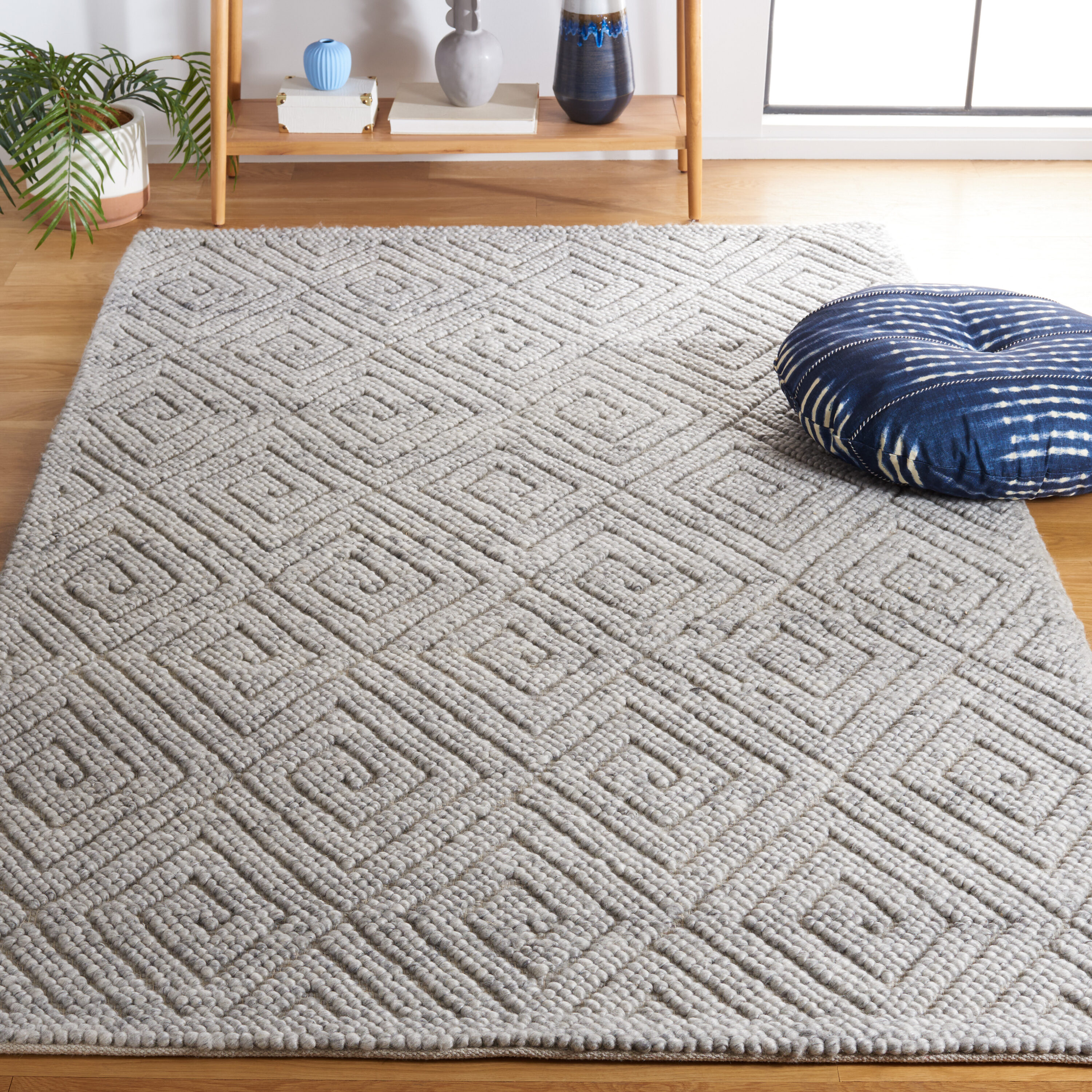  Natura 127 Gray Contemporary 5ft x 8ft Medium Rectangle Rug