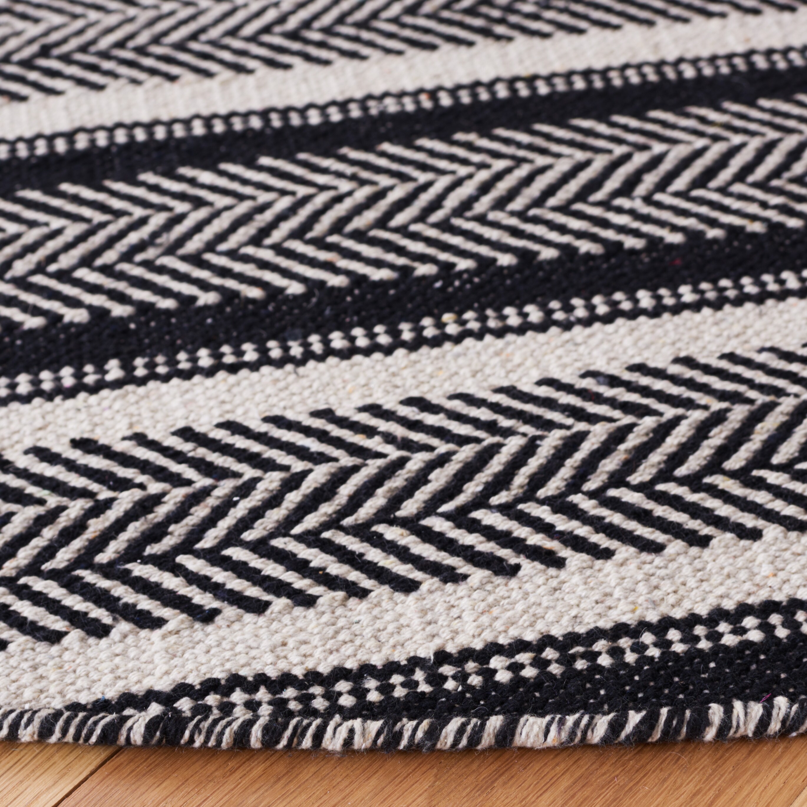 Safavieh MTK730Z-6R rugs - View #3