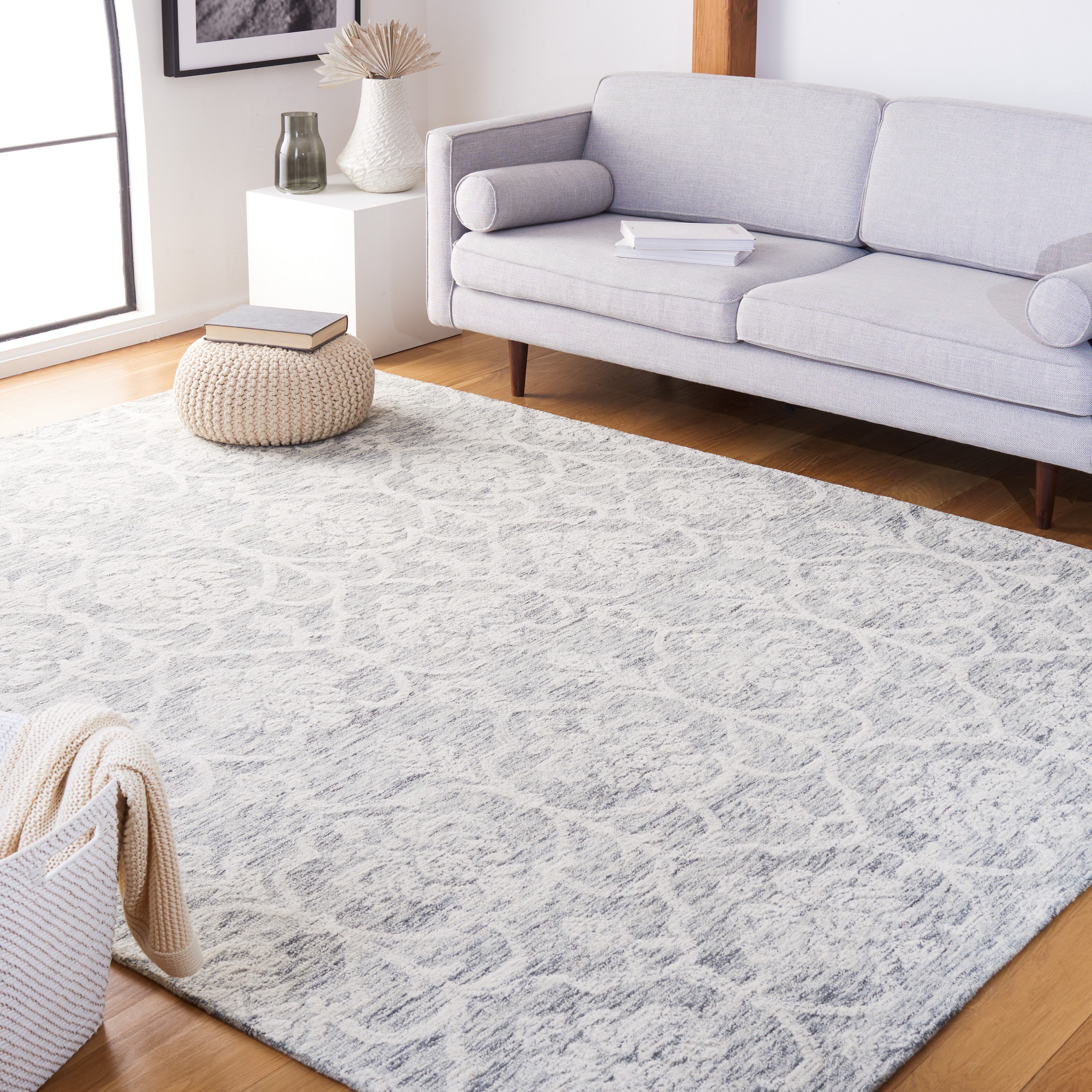 Safavieh MET996H-8 Metro Mizka 8 x 10 (ft) Tufted Wool Dark Gray/Ivory Rectangular Indoor Floral/Botanical Farmhouse/Cottage Area rug