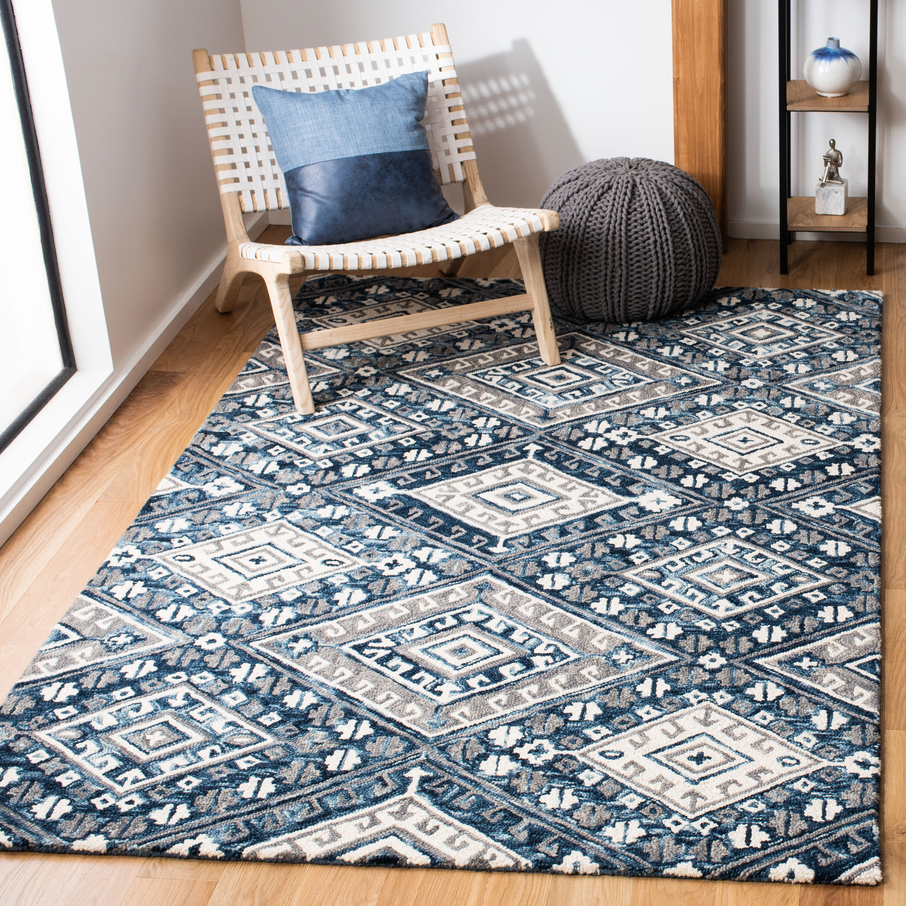  Aspen 825 Gray/Ivory Bohemian 5ft x 8ft Medium Rectangle Rug