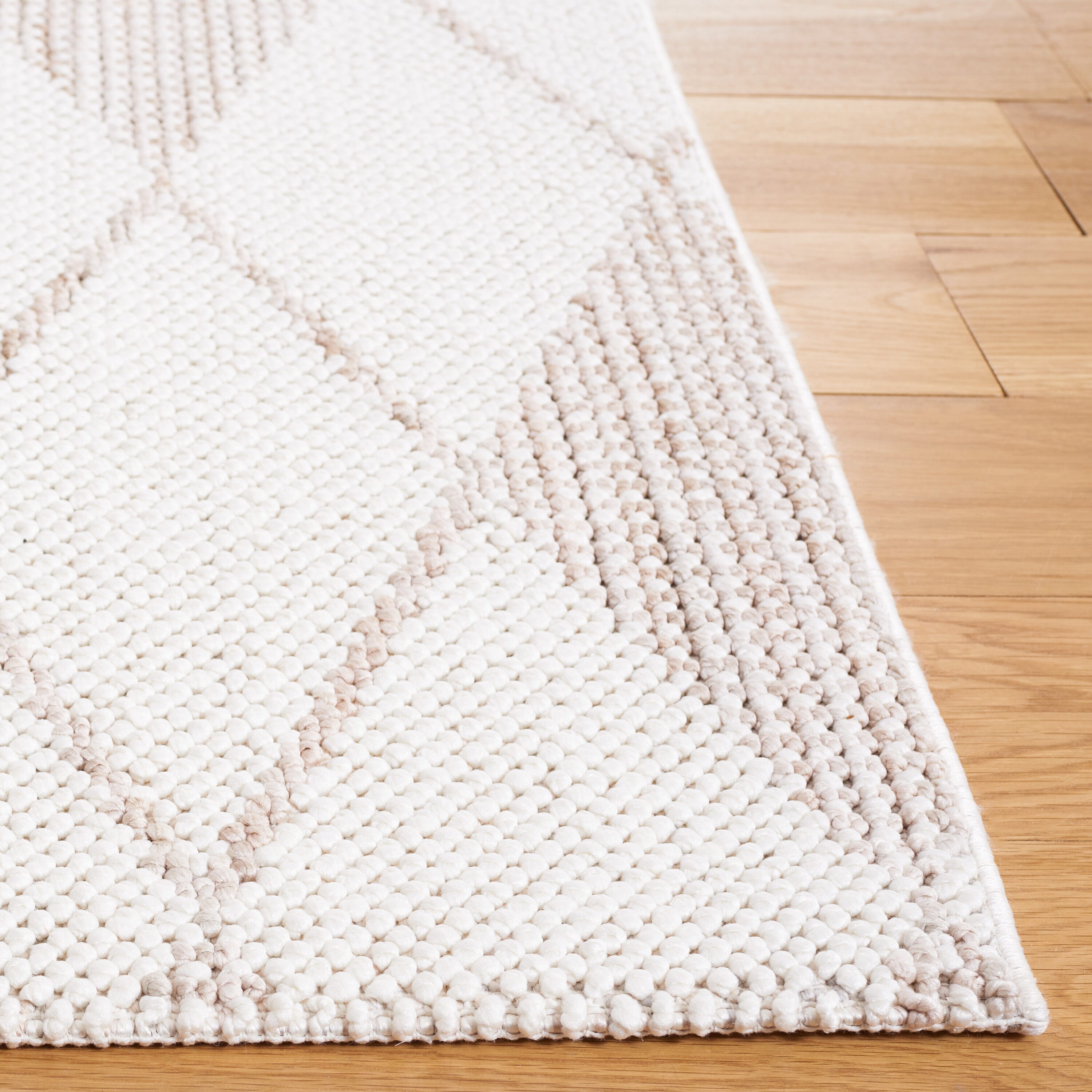 Safavieh TRL102A-5 rugs - View #6
