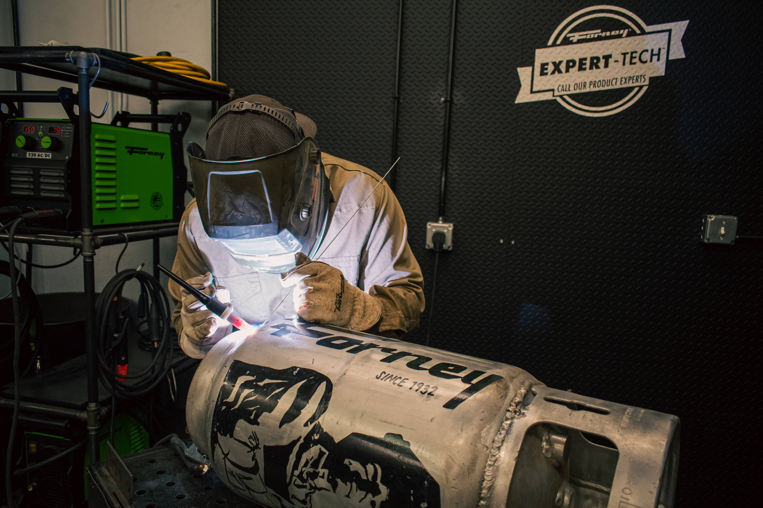 Forney 420 Tig-Welders - View #8