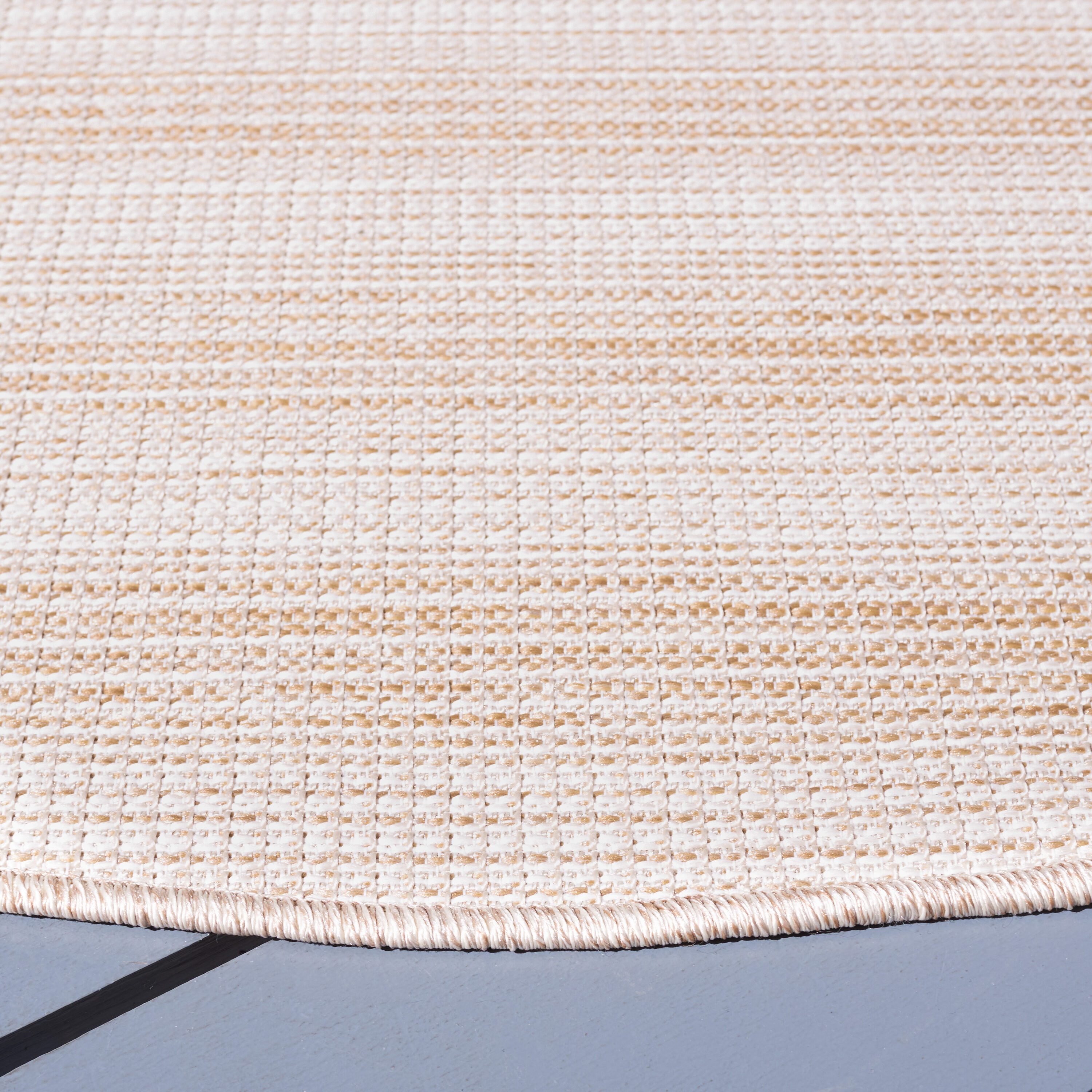 Safavieh HTN231E-7R rugs - View #3