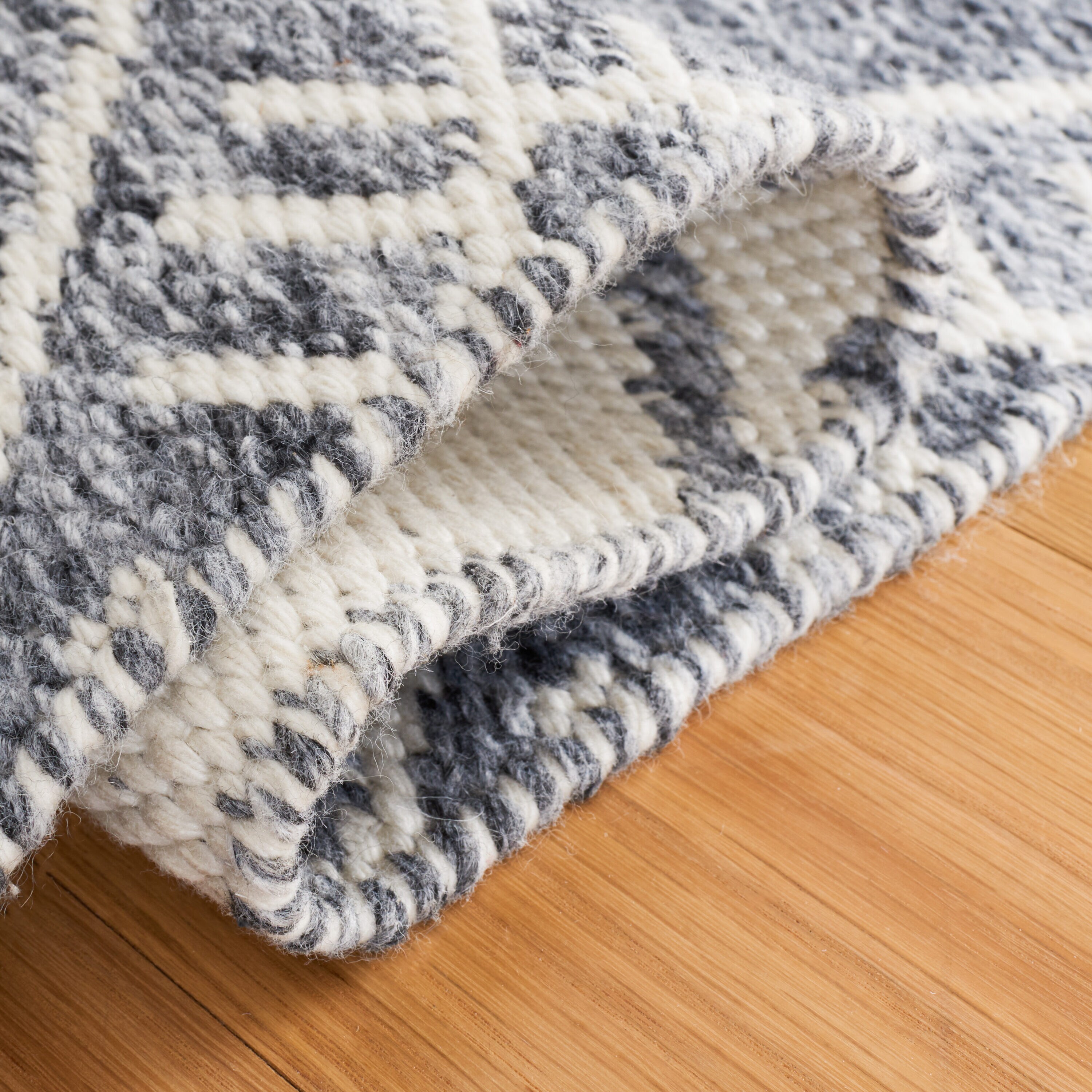 Safavieh KLM301F-29 rugs - View #3