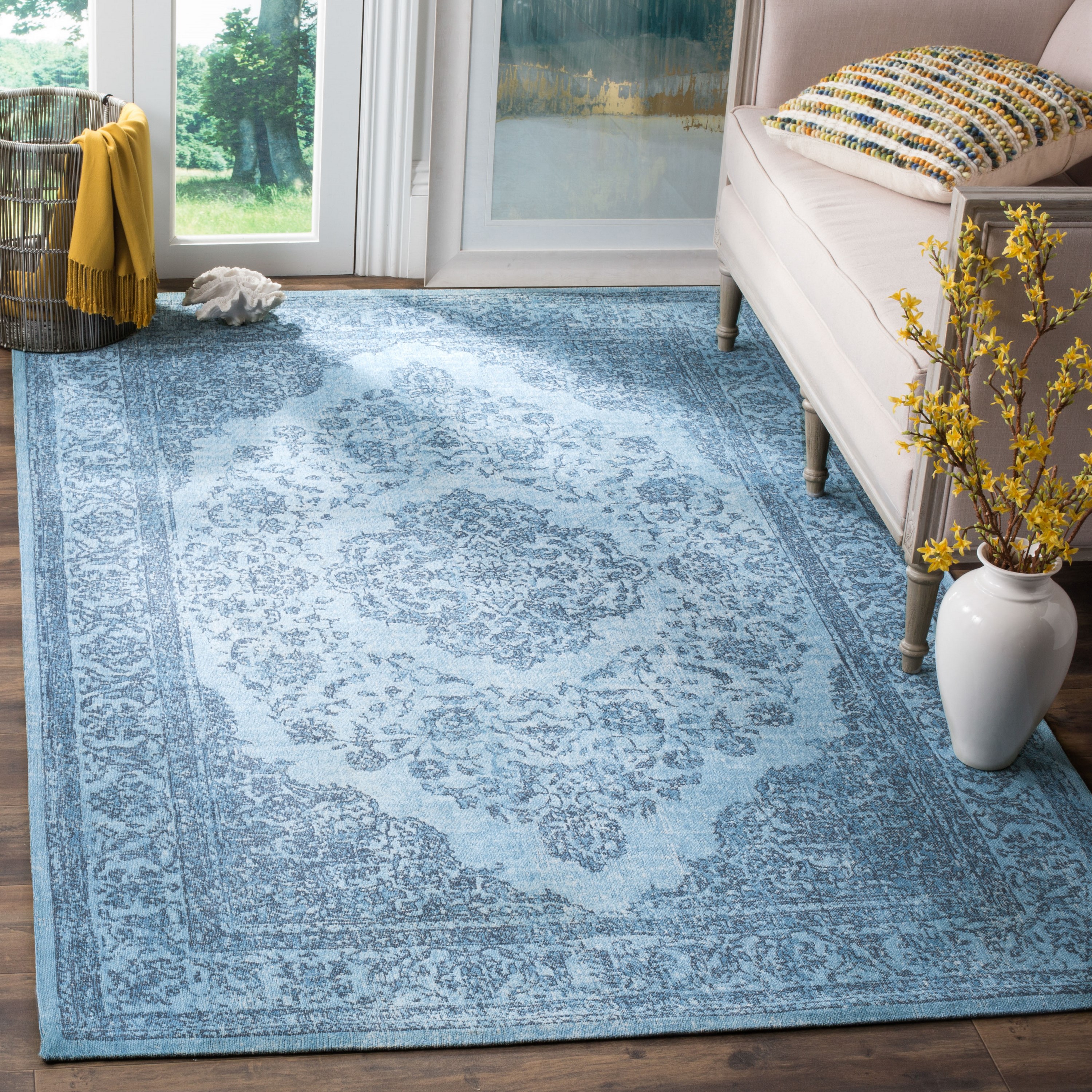 Safavieh CLV121C-3 Classic Vintage Bornez 3 x 5 (ft) Loomed Cotton Blue Rectangular Indoor Distressed/Overdyed Vintage Throw rug