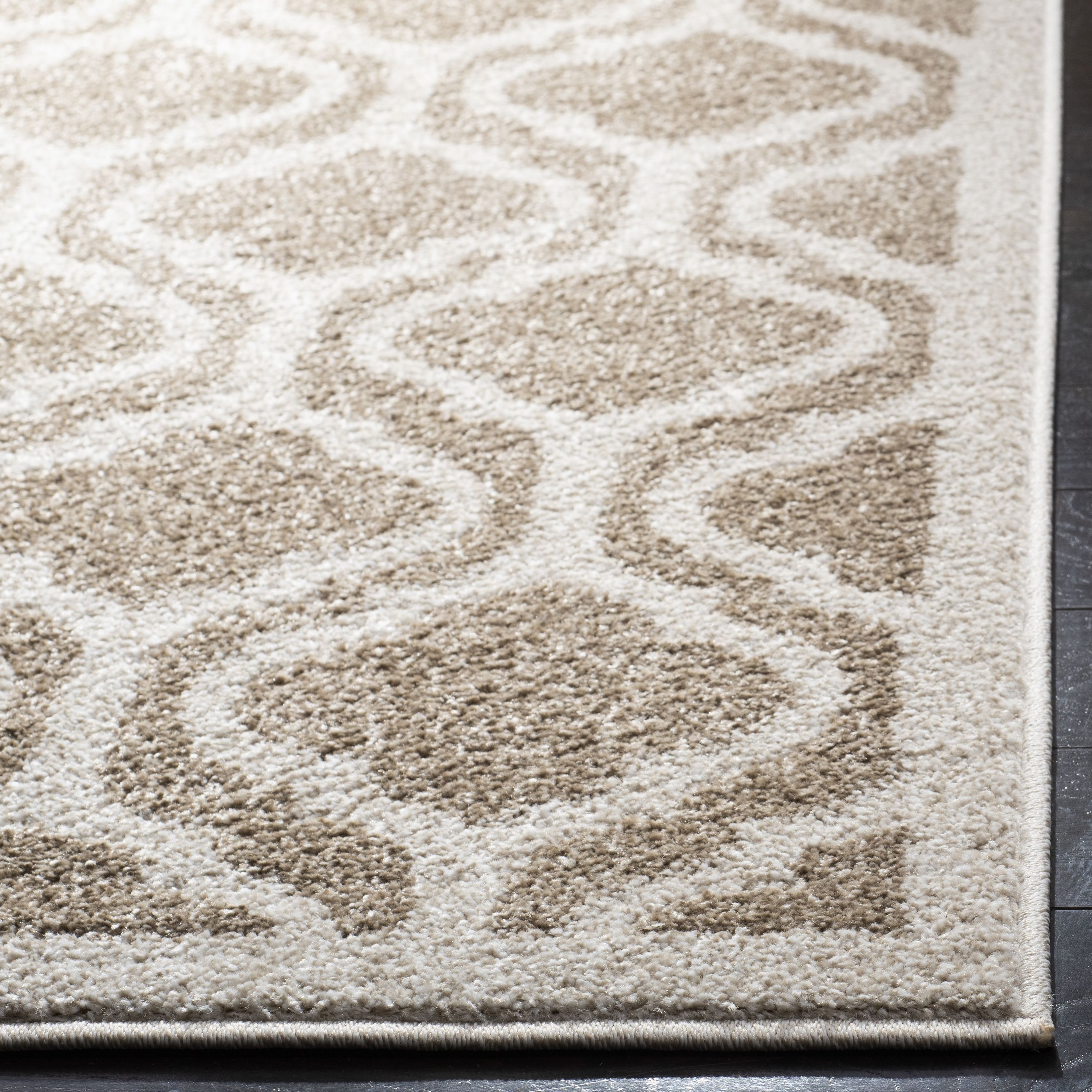 Safavieh AMT402S-5 rugs - View #3