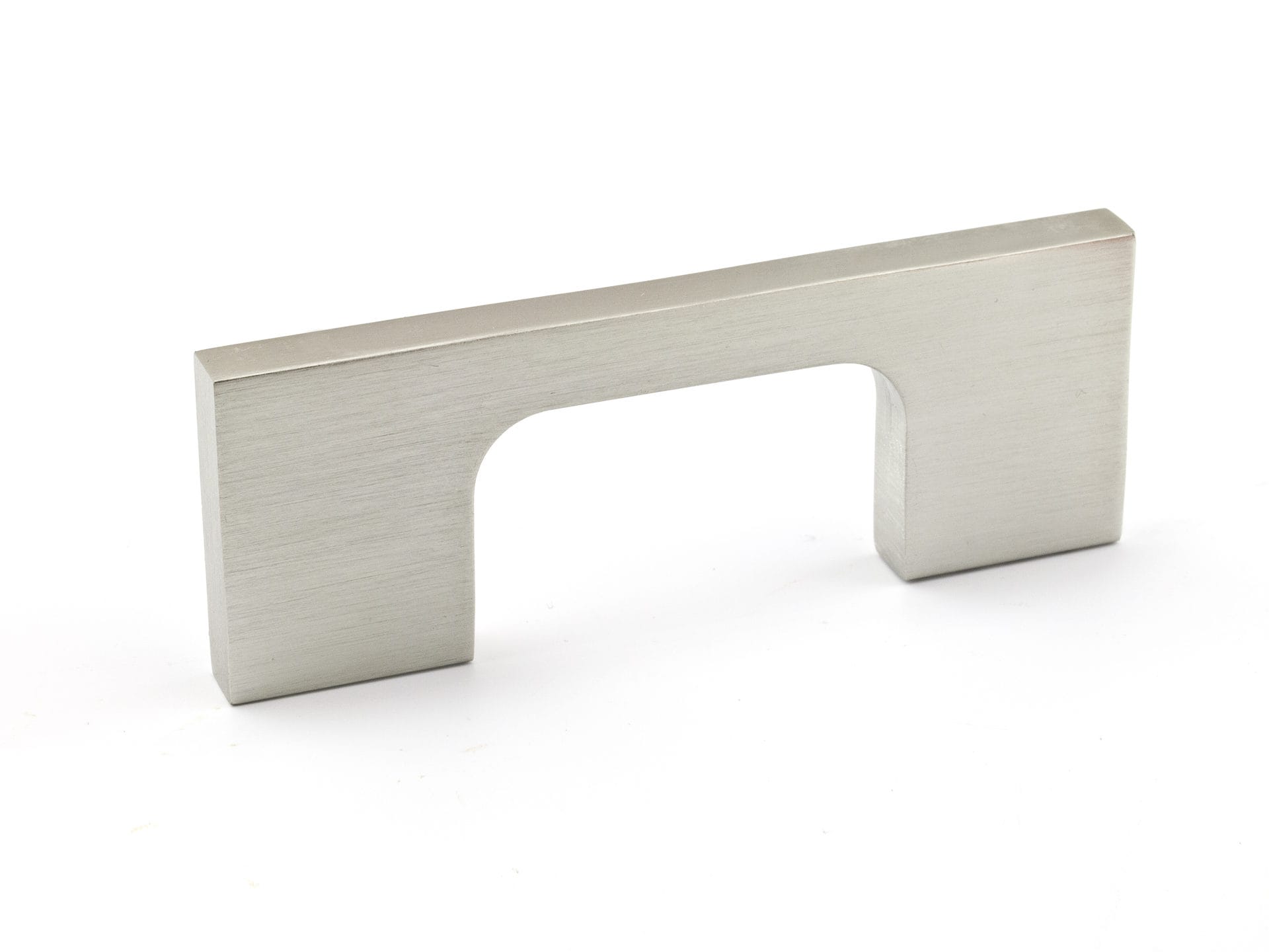 Richelieu BP72064195 Aversa 2-1/2-in , 64mm Center to Center Brushed Nickel Rectangular Handle