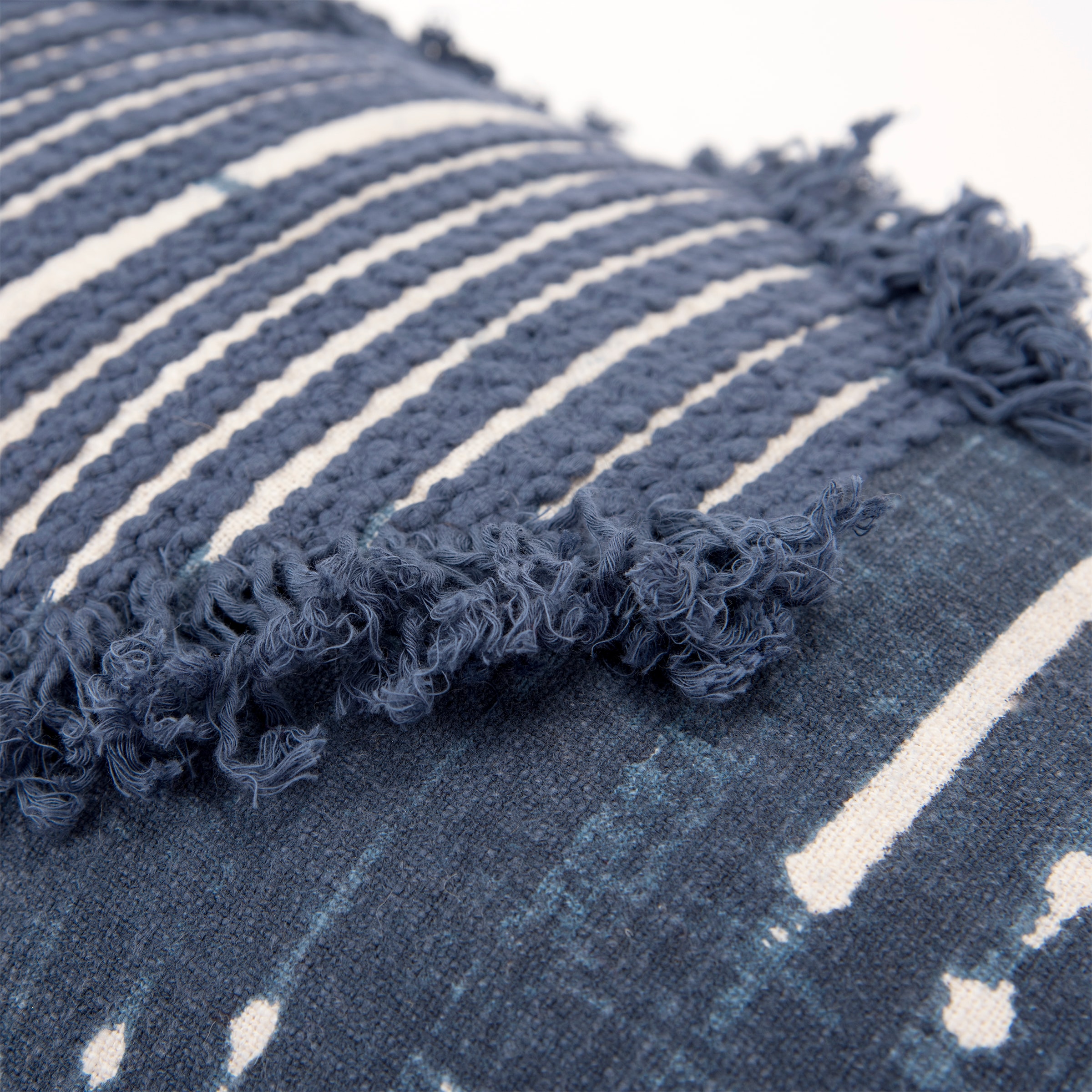 Rizzy Home DOHT13881INWH1426 Accent-Pillows - View #2