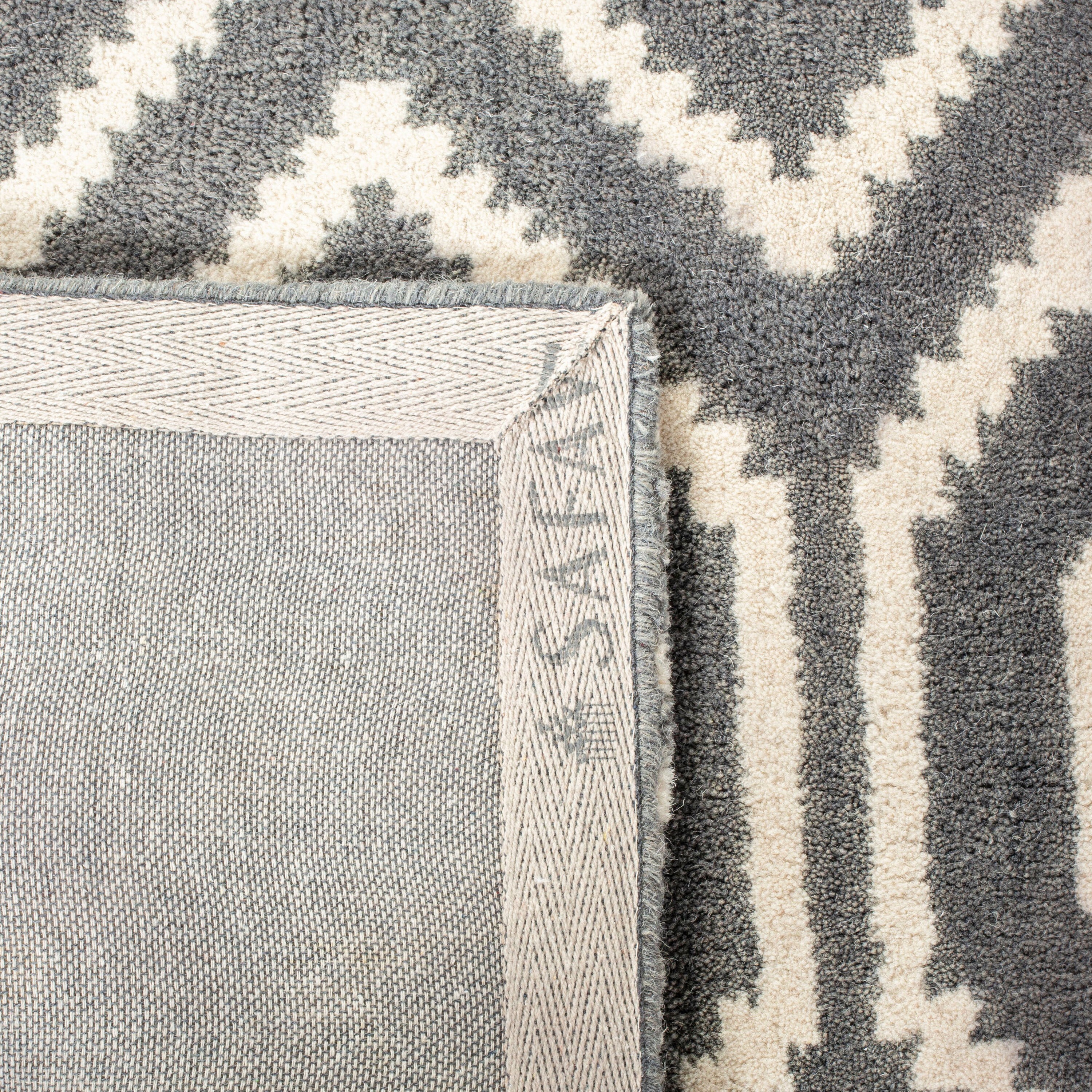 Safavieh HIM902F-28 rugs - View #4